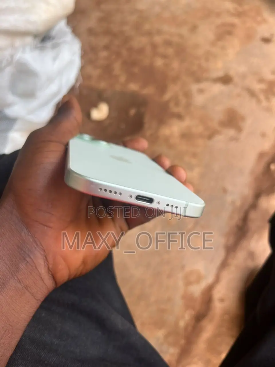 Apple iPhone 15 128 GB Green