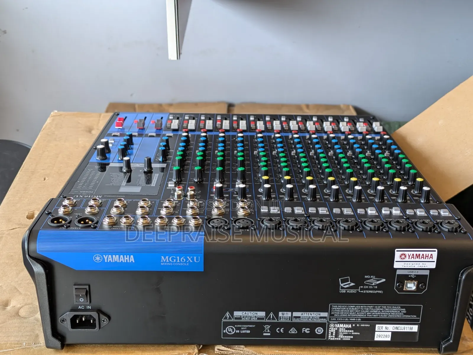 Yamaha Mg16 Xu 16 Channel Mixer