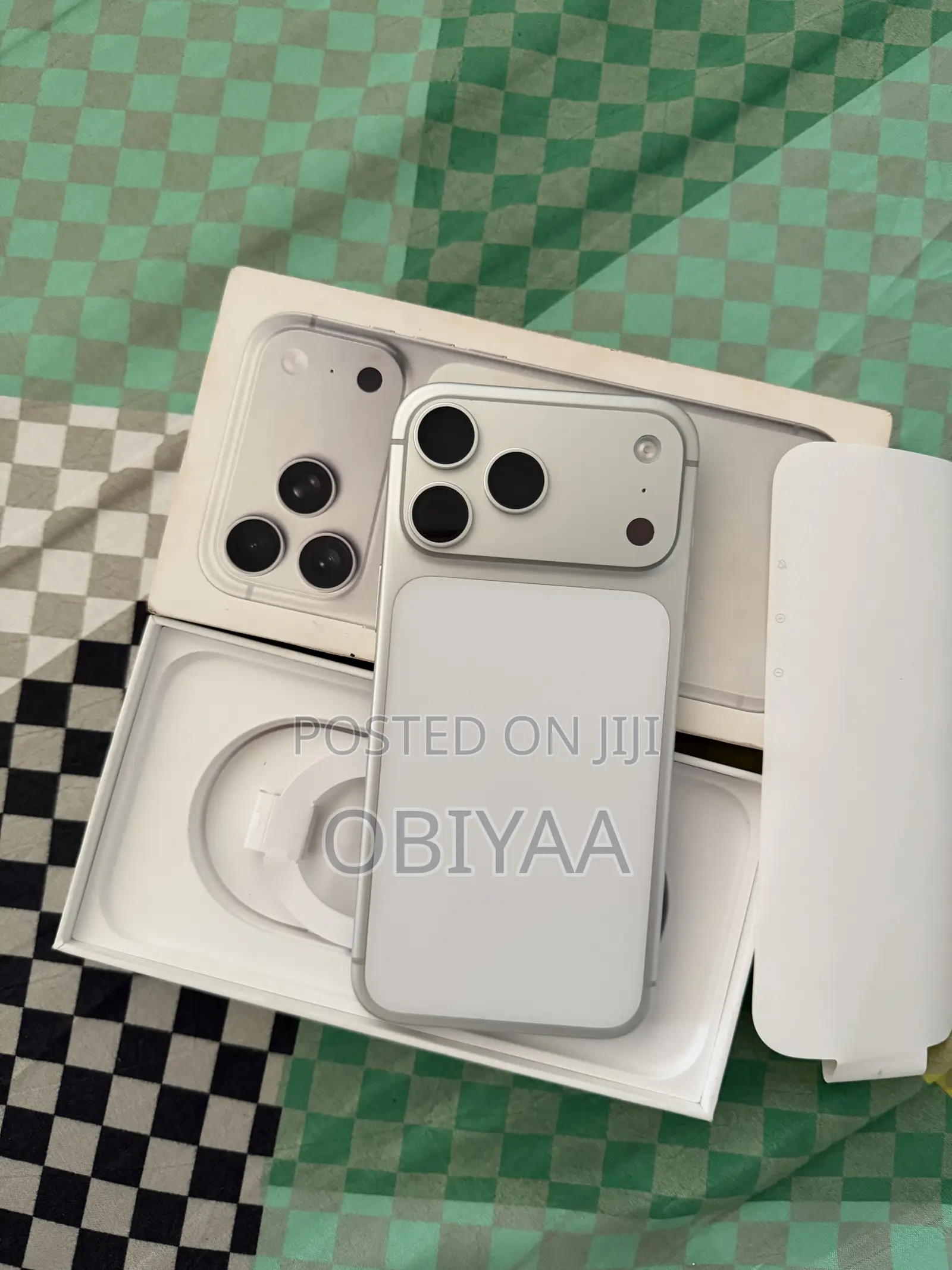 New Apple iPhone 17 Pro Max 256 GB Silver