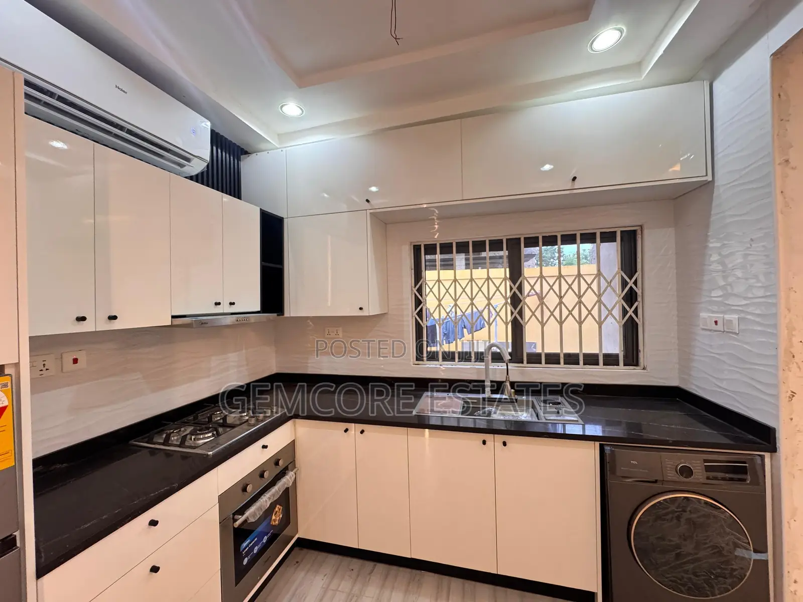 1bdrm Apartment in Adjiringanor, East Legon for rent