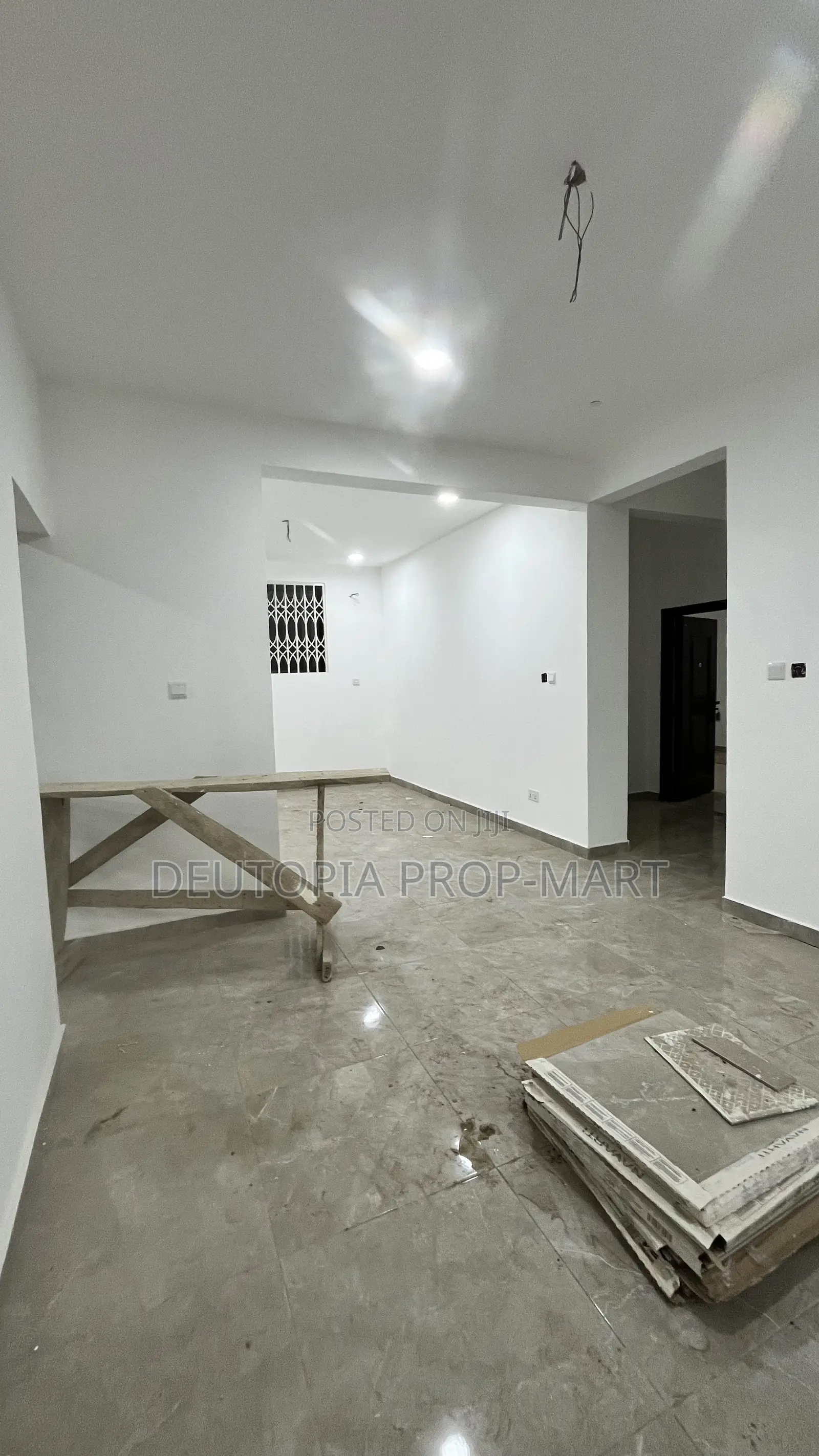 2bdrm Apartment in Fontomfrom, Tema Metropolitan for rent