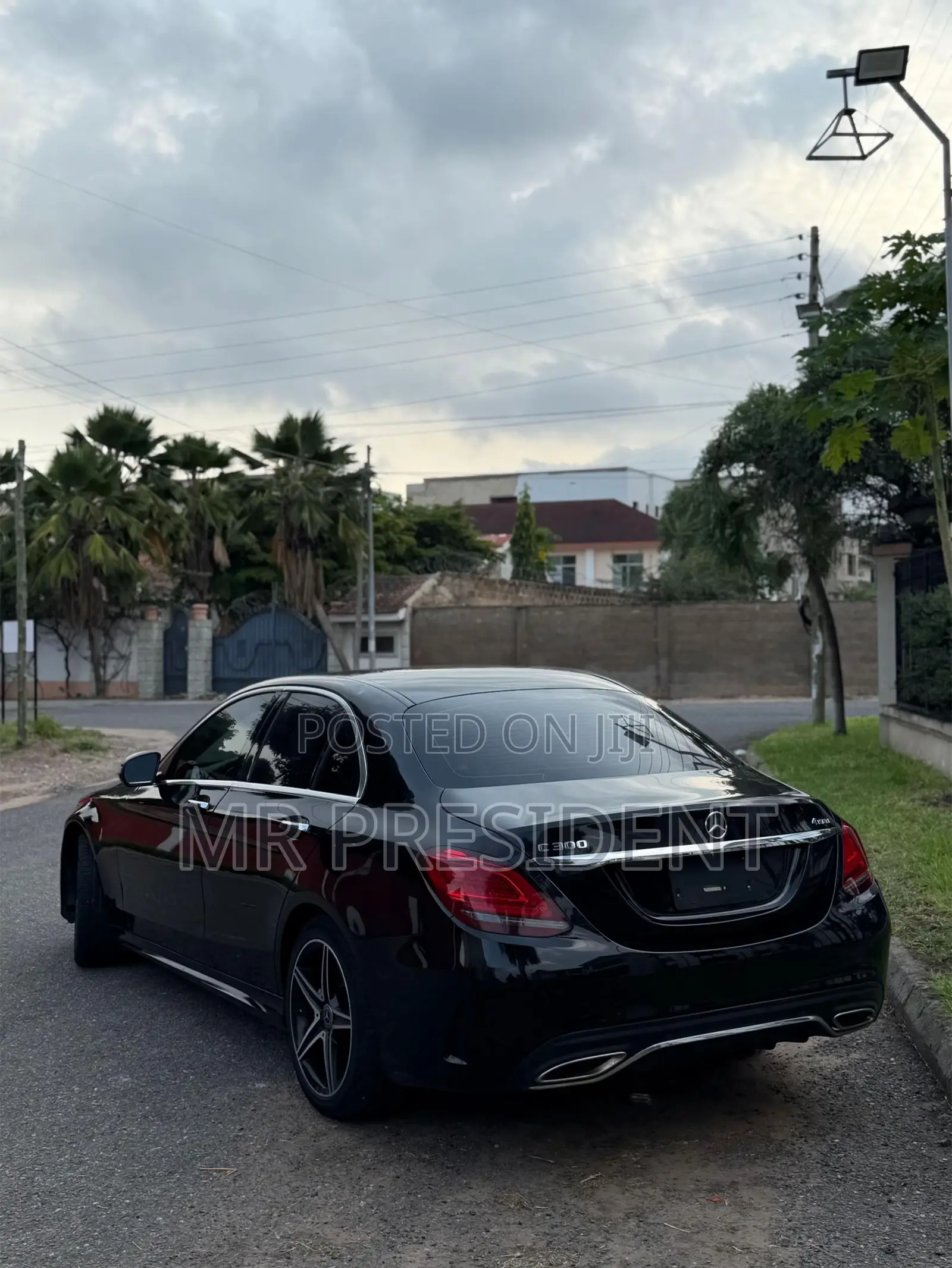 Mercedes-Benz C300 2020 Black
