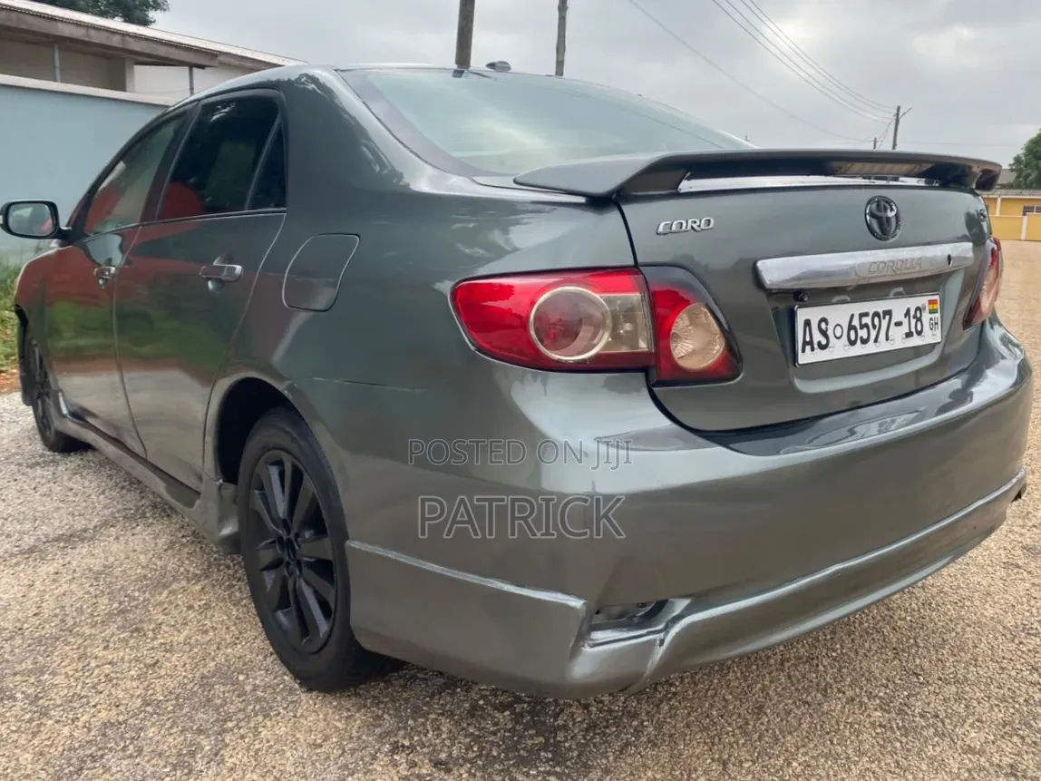 Toyota Corolla S 4dr Sedan (1.8L 4cyl 4A) 2011 Gray