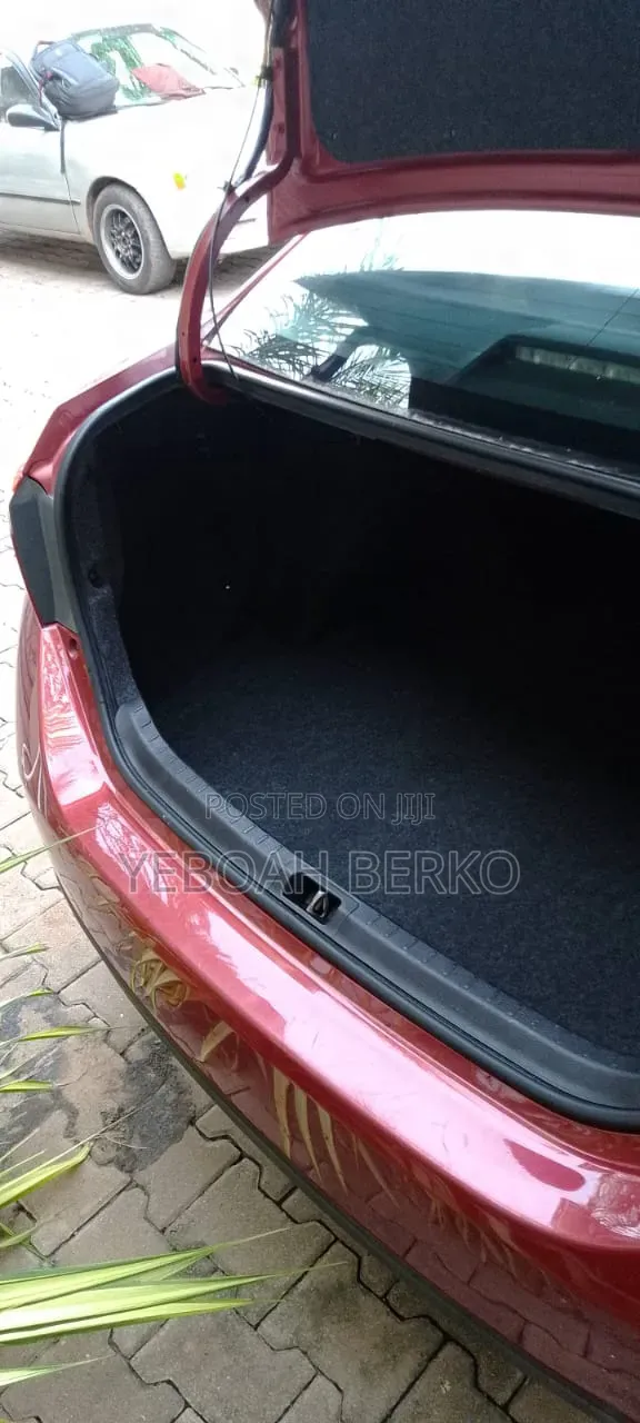 Toyota Corolla 2016 Red