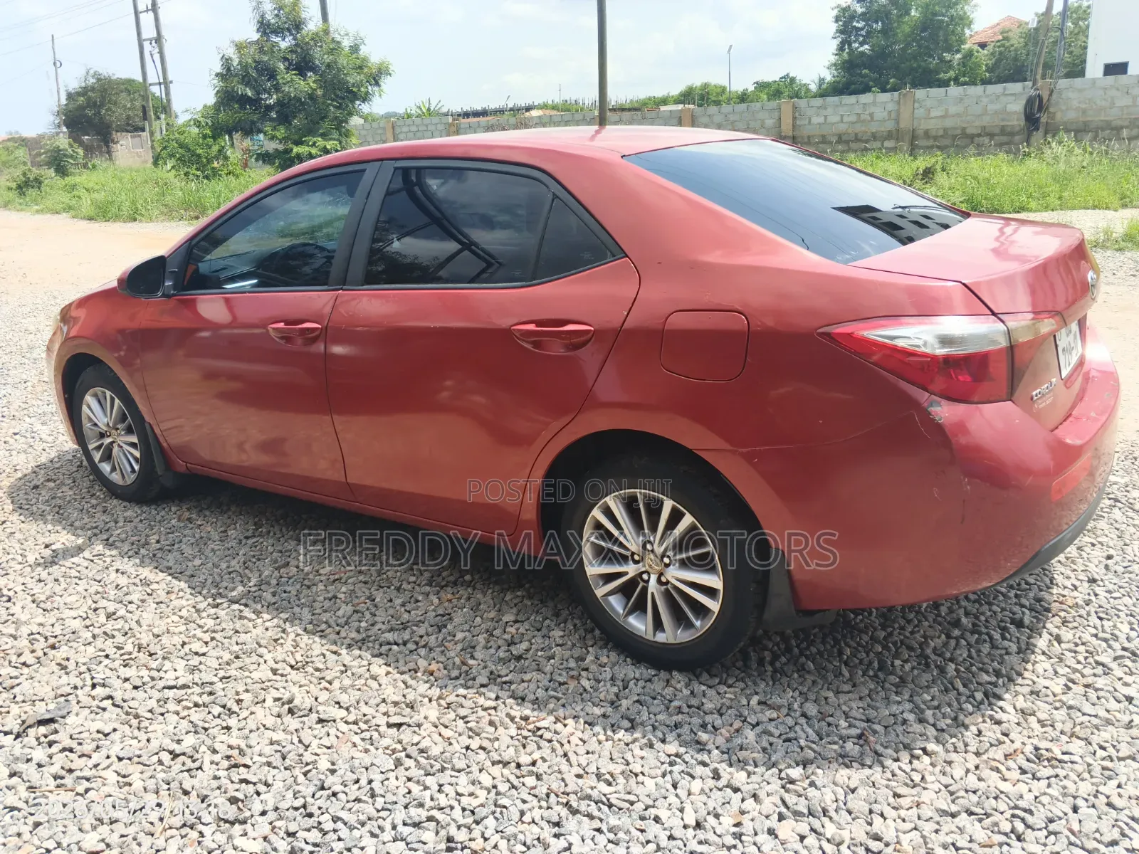 Toyota Corolla LE Eco 4dr Sedan (1.8L 4cyl CVT) 2015 Red