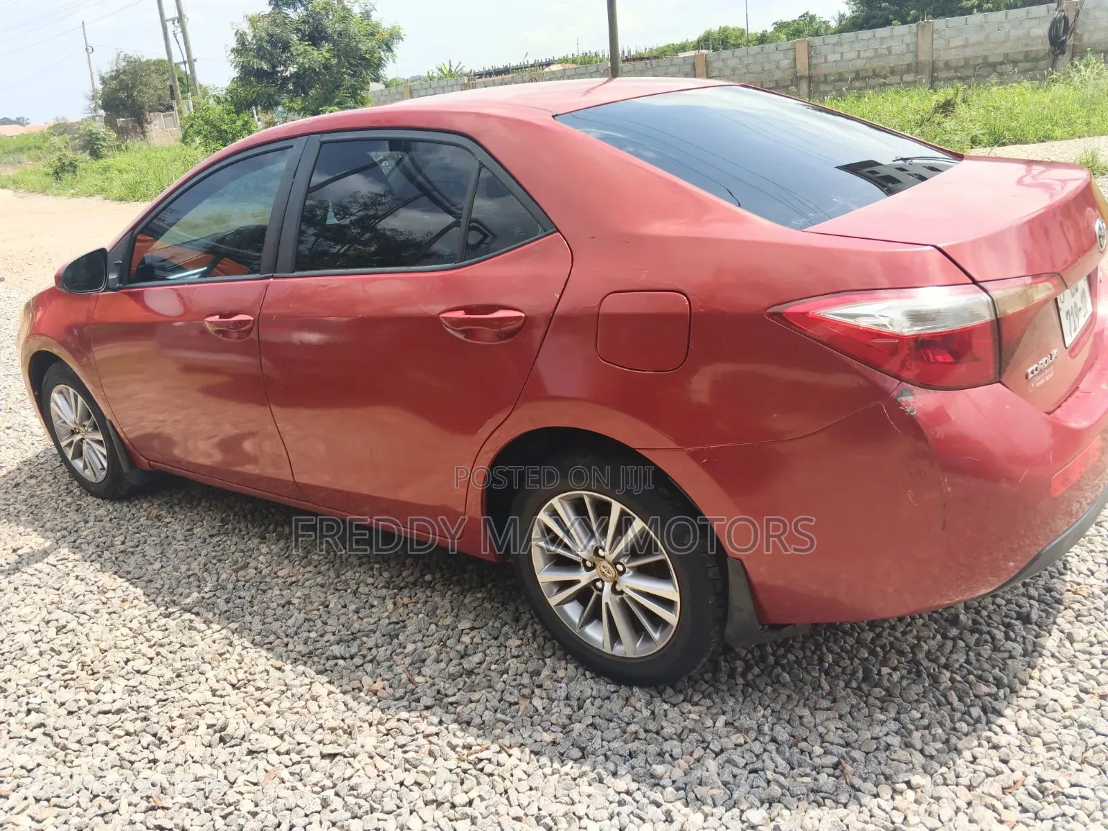 Toyota Corolla LE Eco 4dr Sedan (1.8L 4cyl CVT) 2015 Red