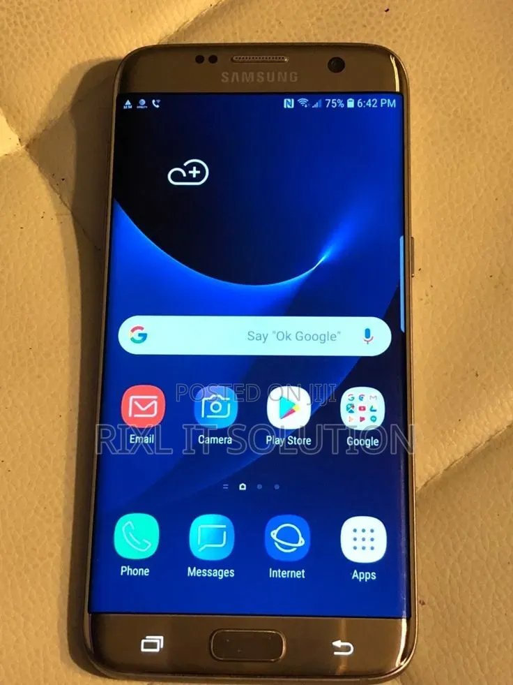 New Samsung Galaxy S7 edge 32 GB Silver