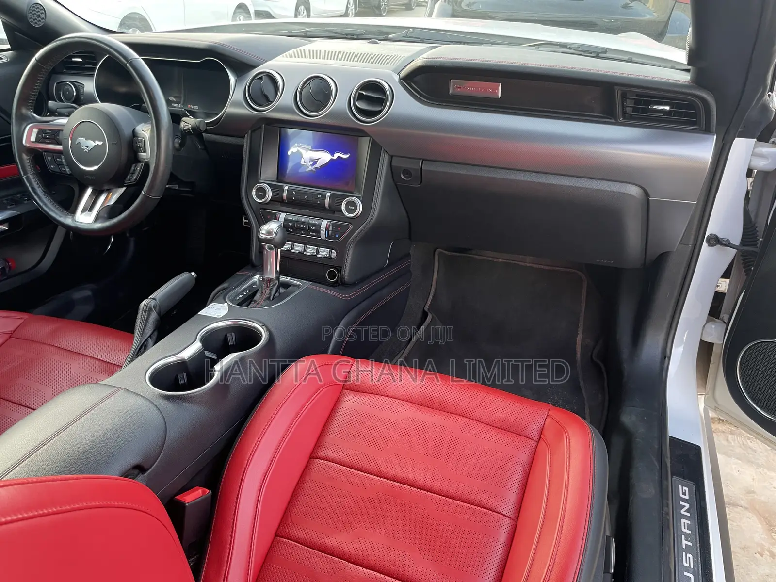 Ford Mustang EcoBoost Premium Convertible 2019 White