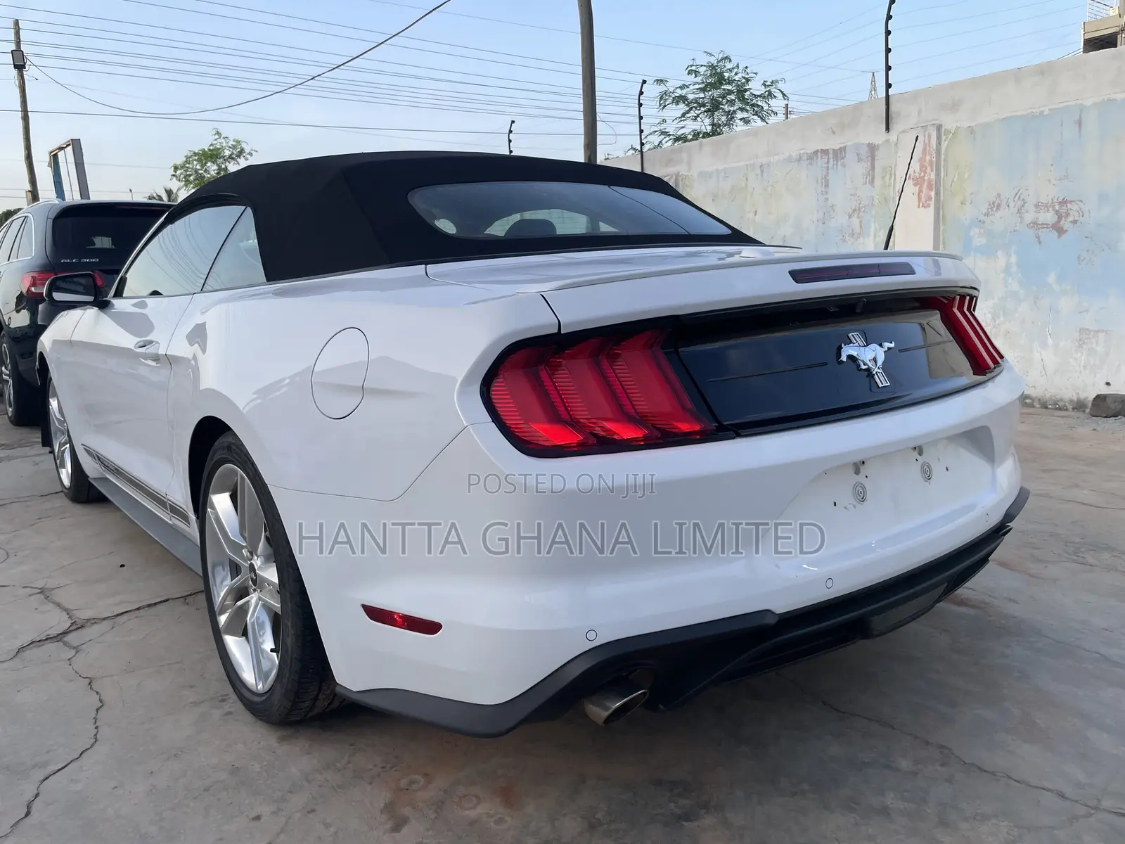 Ford Mustang EcoBoost Premium Convertible 2019 White
