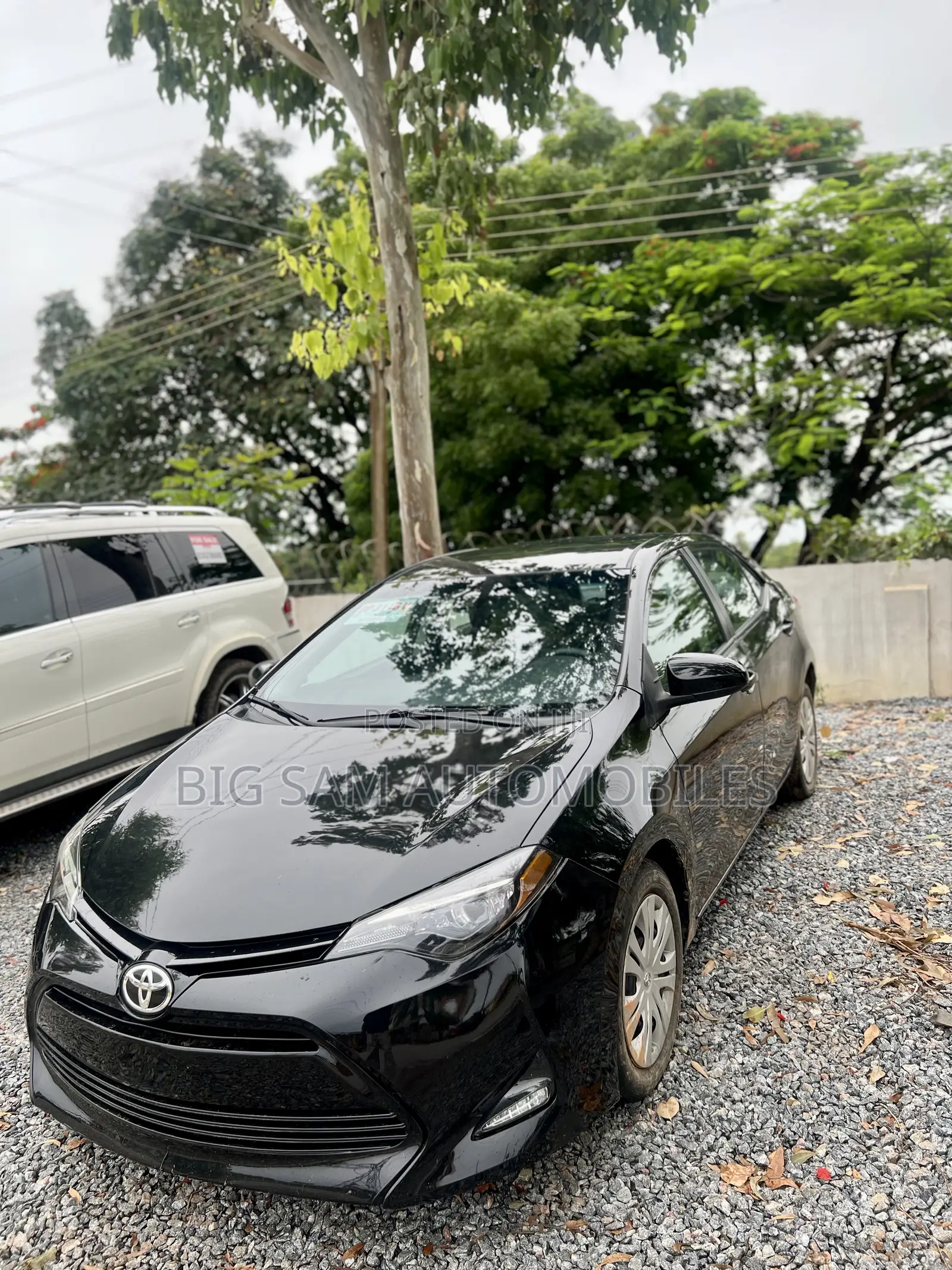 Toyota Corolla LE 4dr Sedan (1.8L 4cyl CVT) 2017 Black