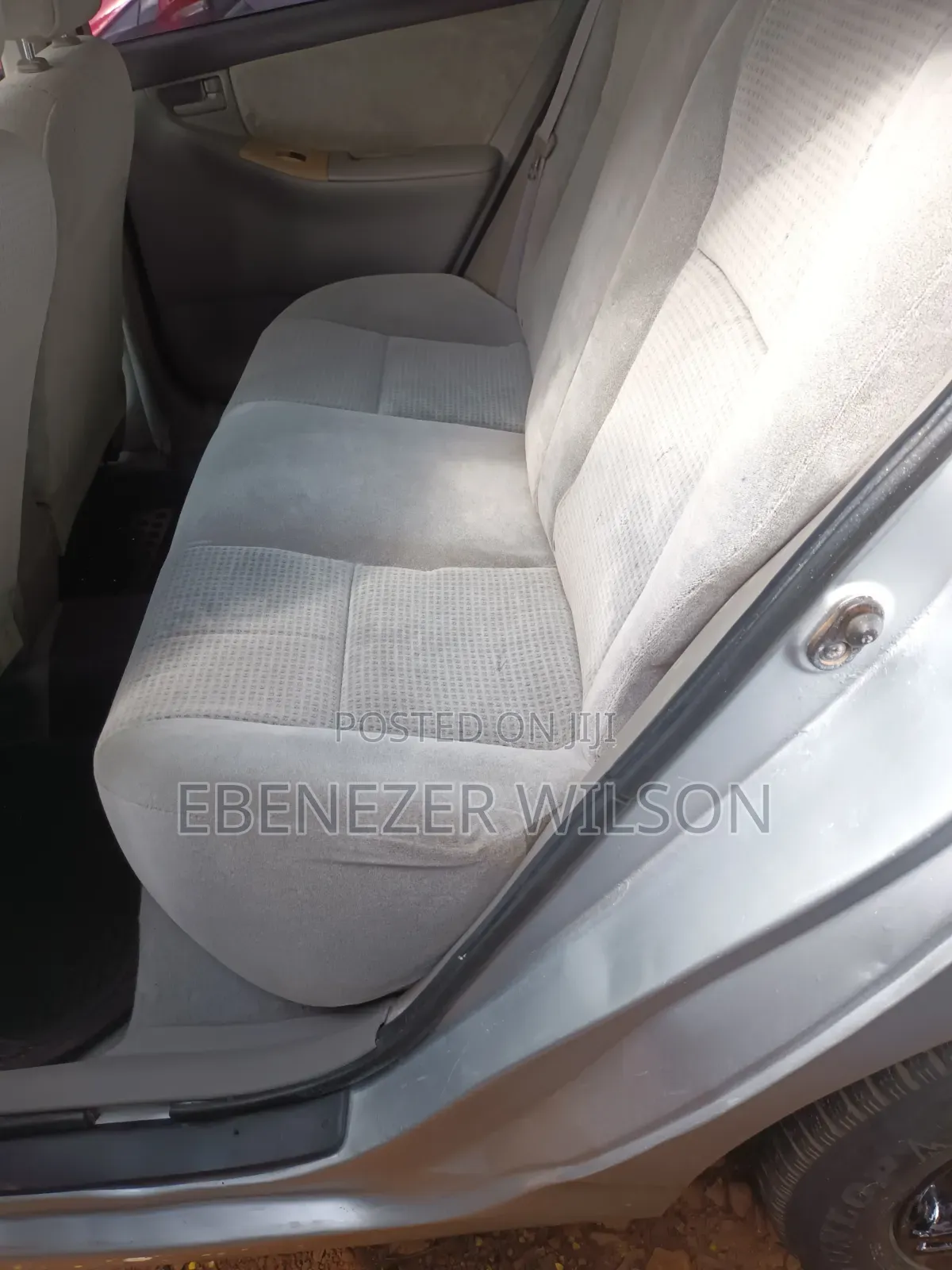 Toyota Corolla LE 4dr Sedan (1.8L 4cyl 4A) 2010 Silver