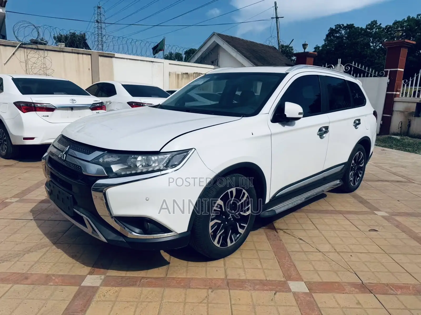 Mitsubishi Outlander 2019 White