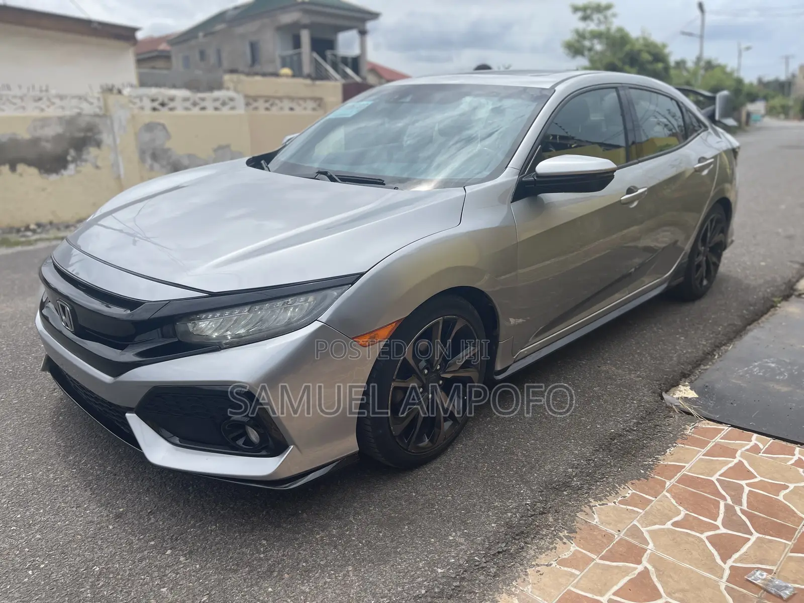Honda Civic Type R Touring 4dr Hatchback (2.0L 4cyl) 2017 Gray