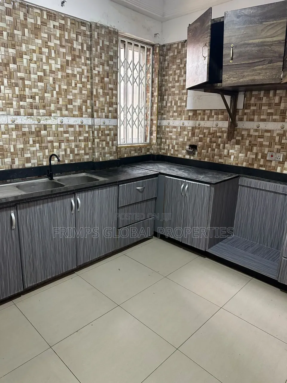 3bdrm Apartment in Lake Side Estate for rent