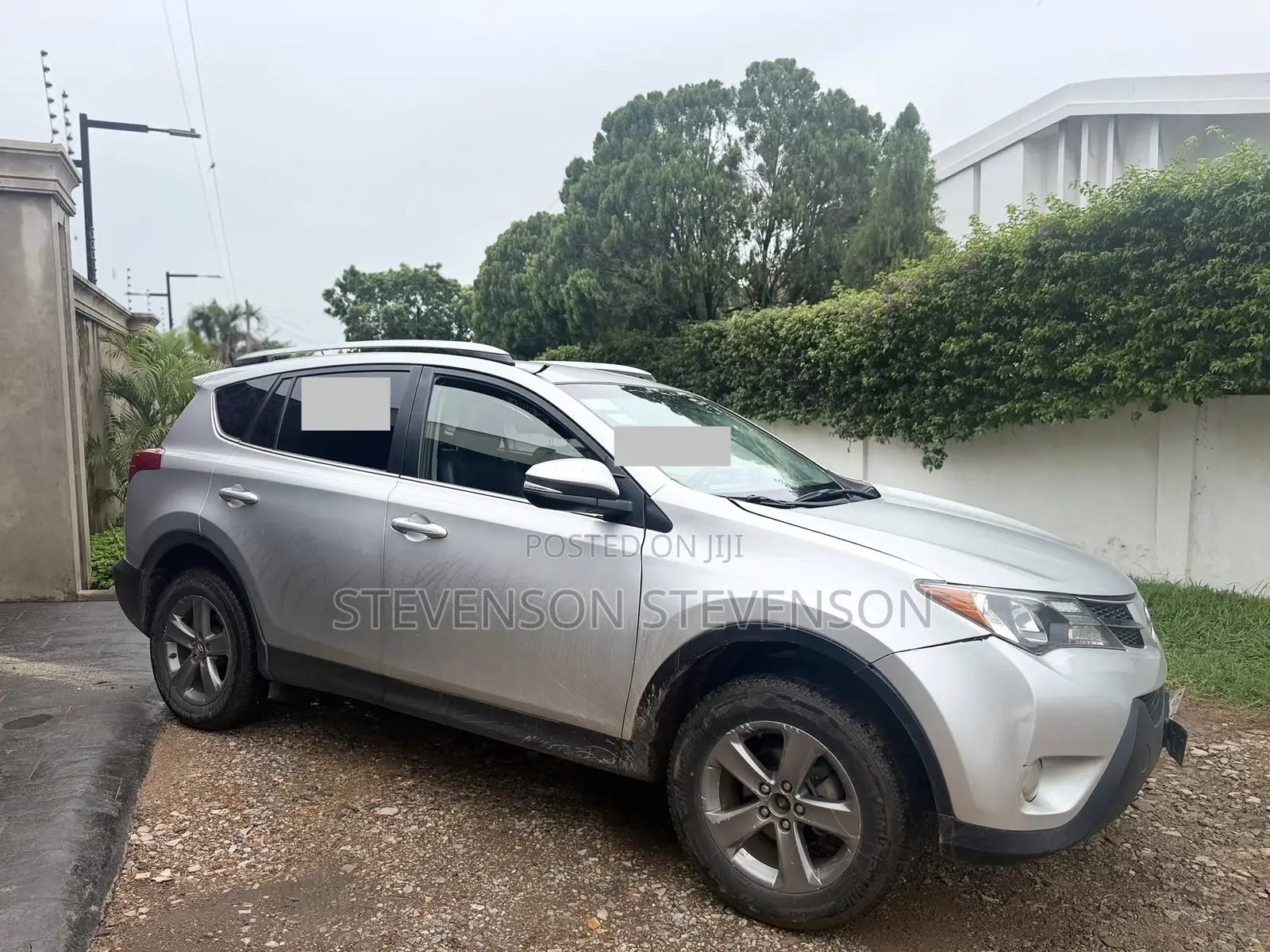 Toyota RAV4 XLE 4dr SUV AWD (2.5L 4cyl 6A) 2015 Silver