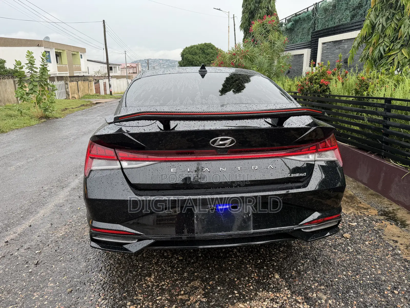 Hyundai Elantra Limited 2022 Black
