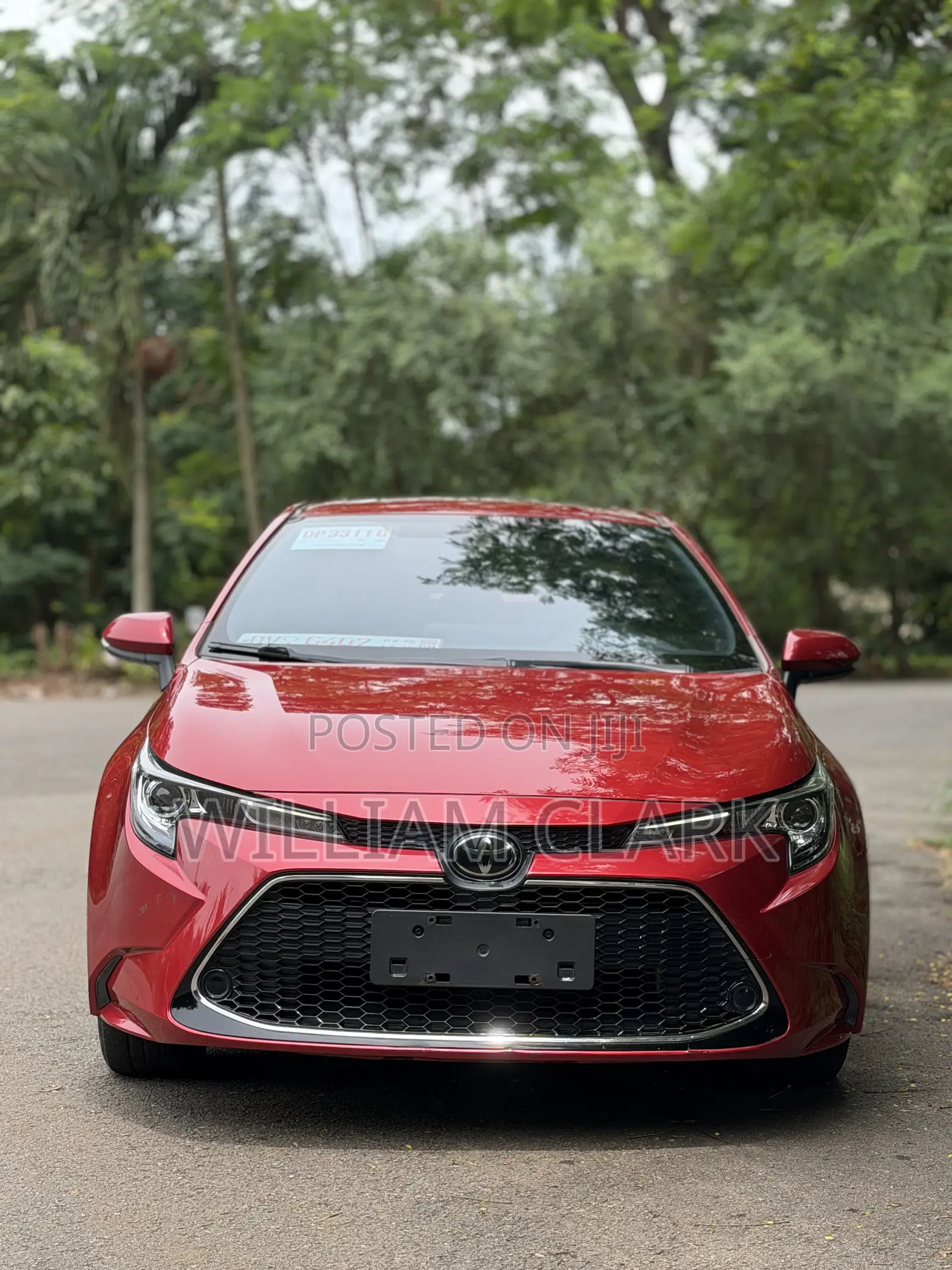 Toyota Corolla XLE 2020 Red