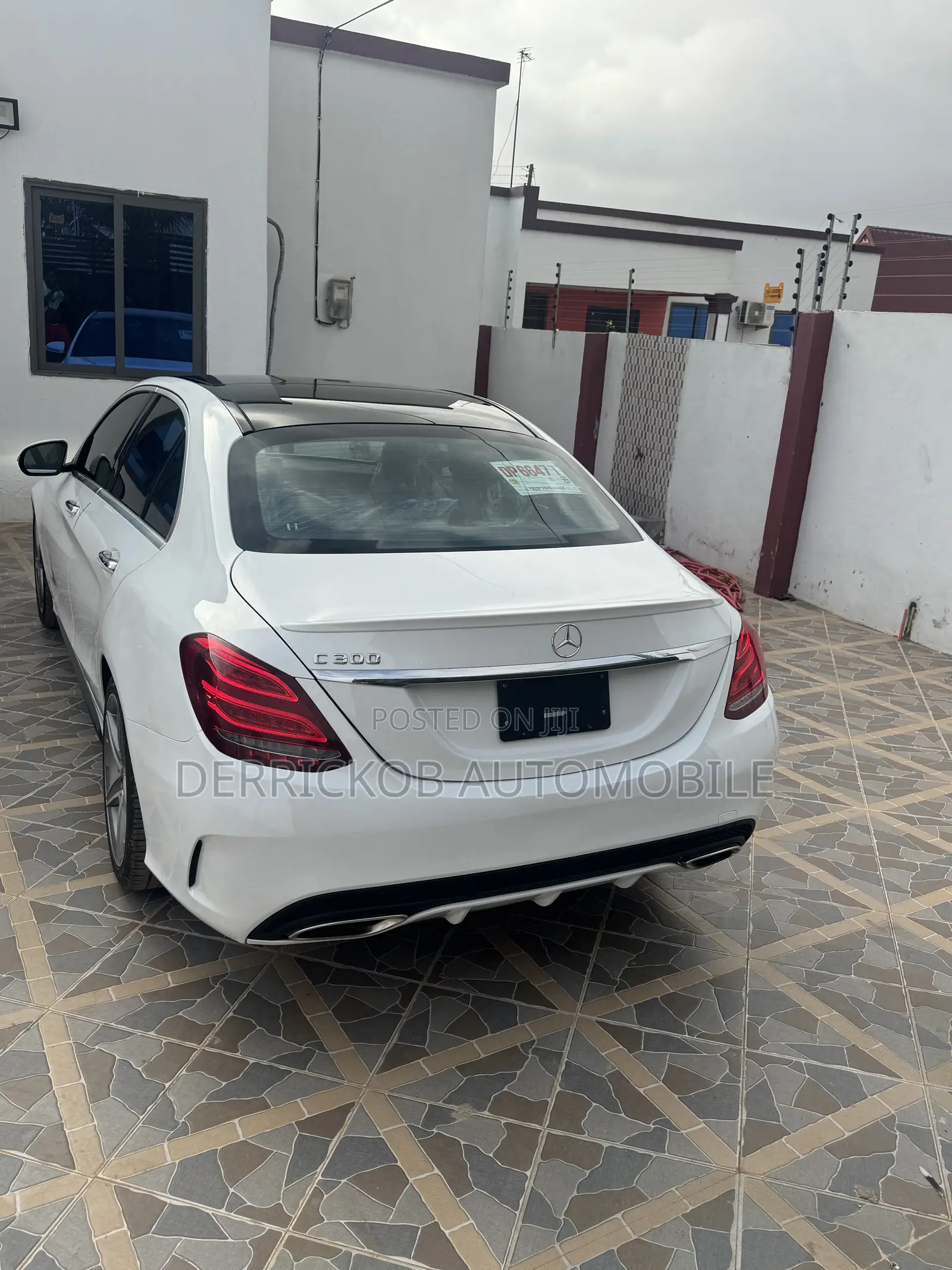 Mercedes-Benz C300 Sport Sedan RWD (2.0L 4cyl 7A) 2016 White
