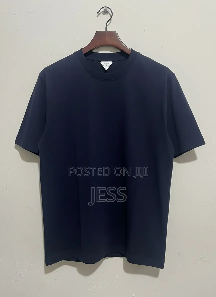 250 Gram Heavy Cotton Plain T Shirt in Black and White