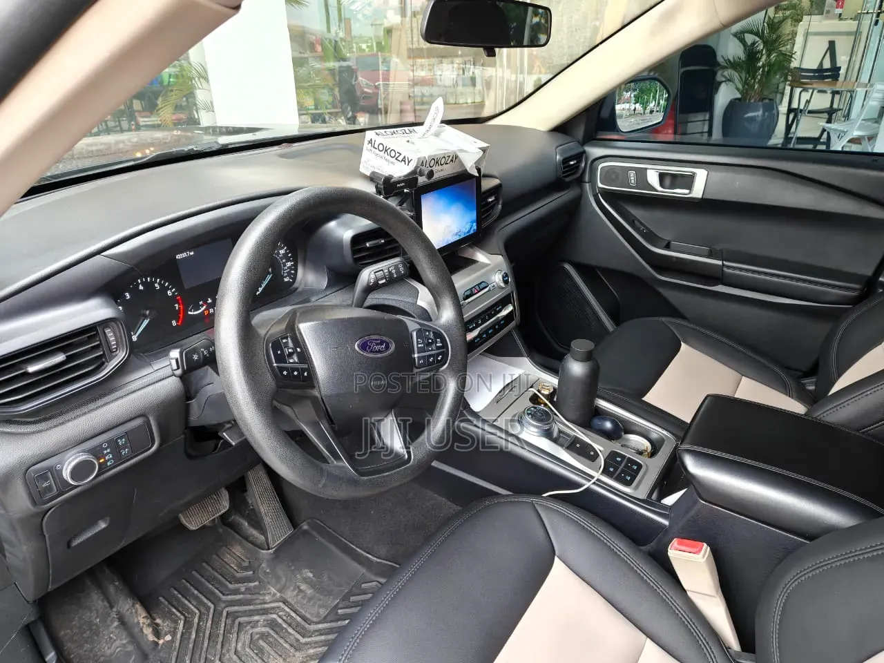 Ford Explorer 2021 Black