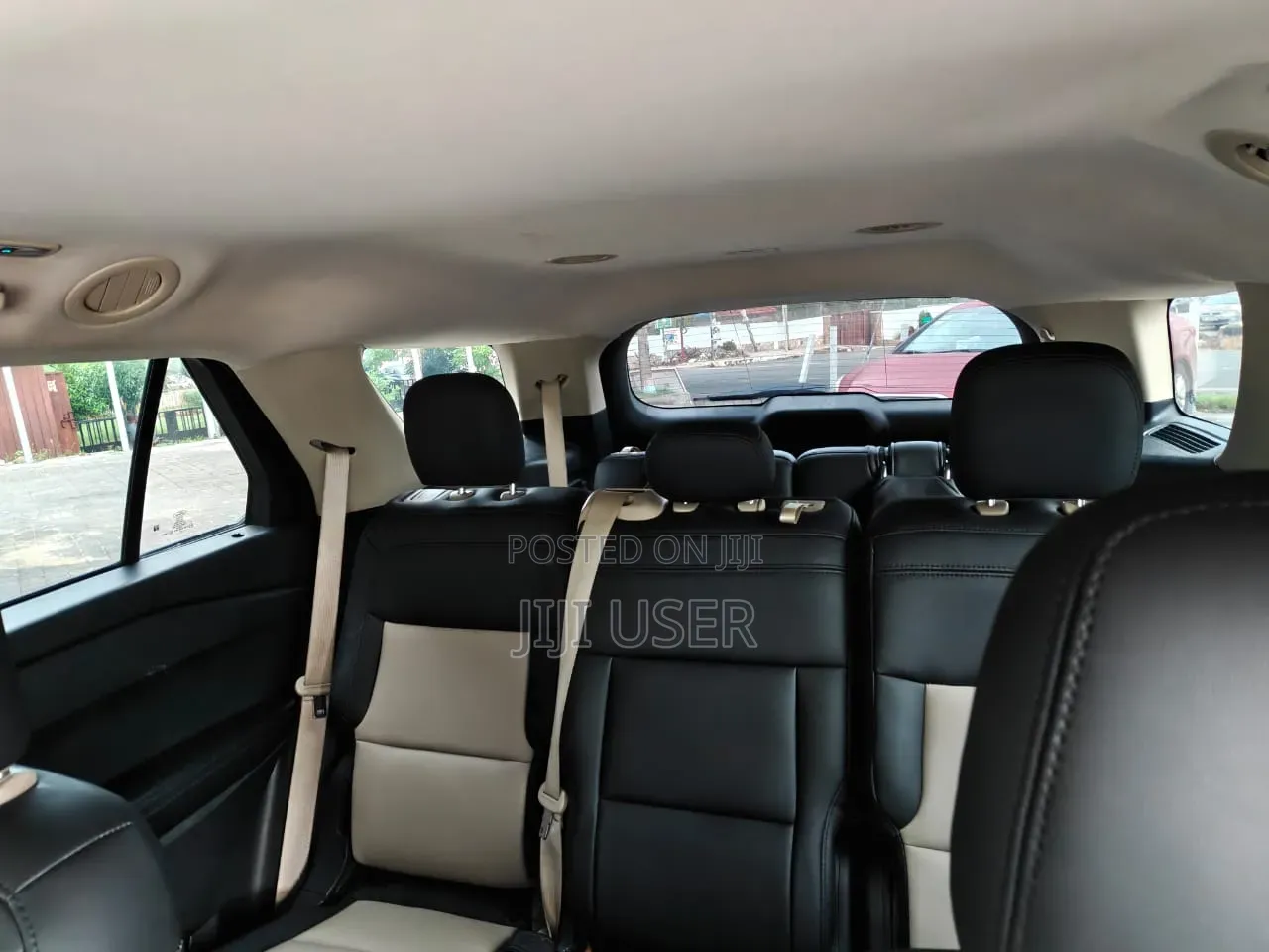 Ford Explorer 2021 Black