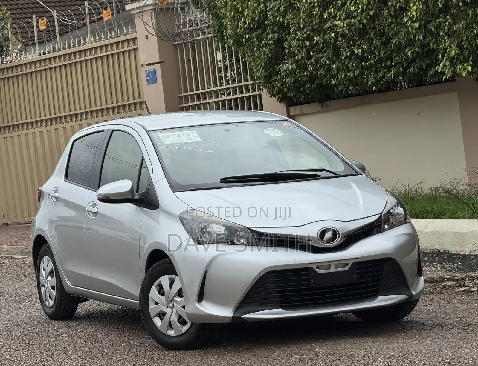 Toyota Vitz 1.3 AWD 5dr 2016 Silver