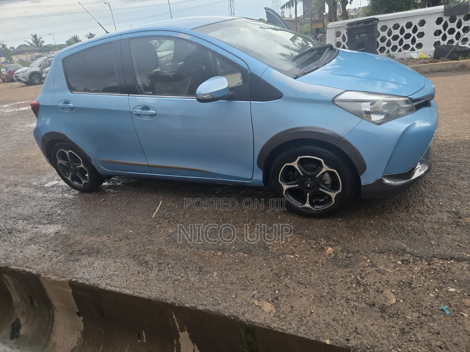 Toyota Vitz 2015 Blue