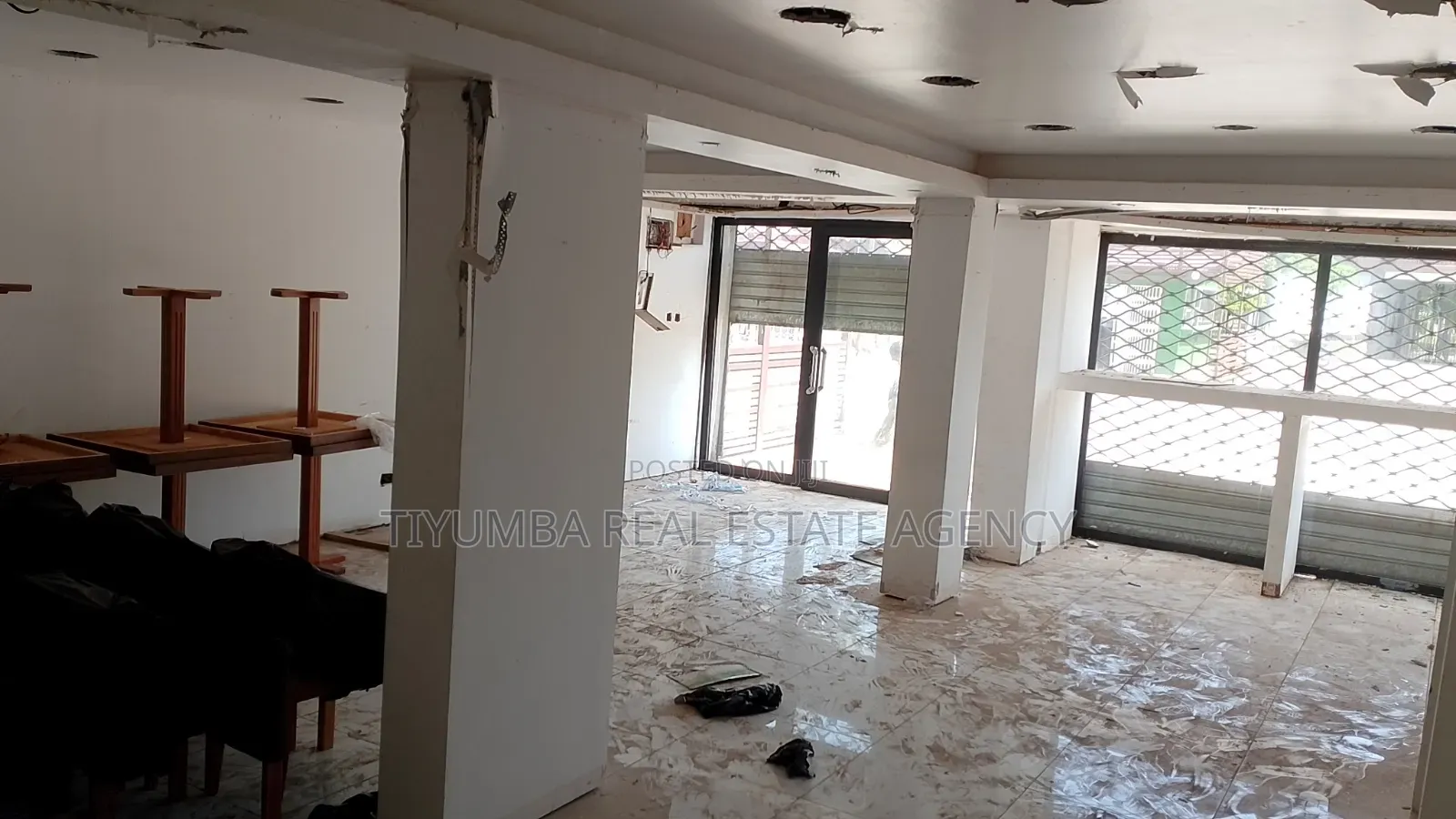 3in 1shop for Rent at Achimota.