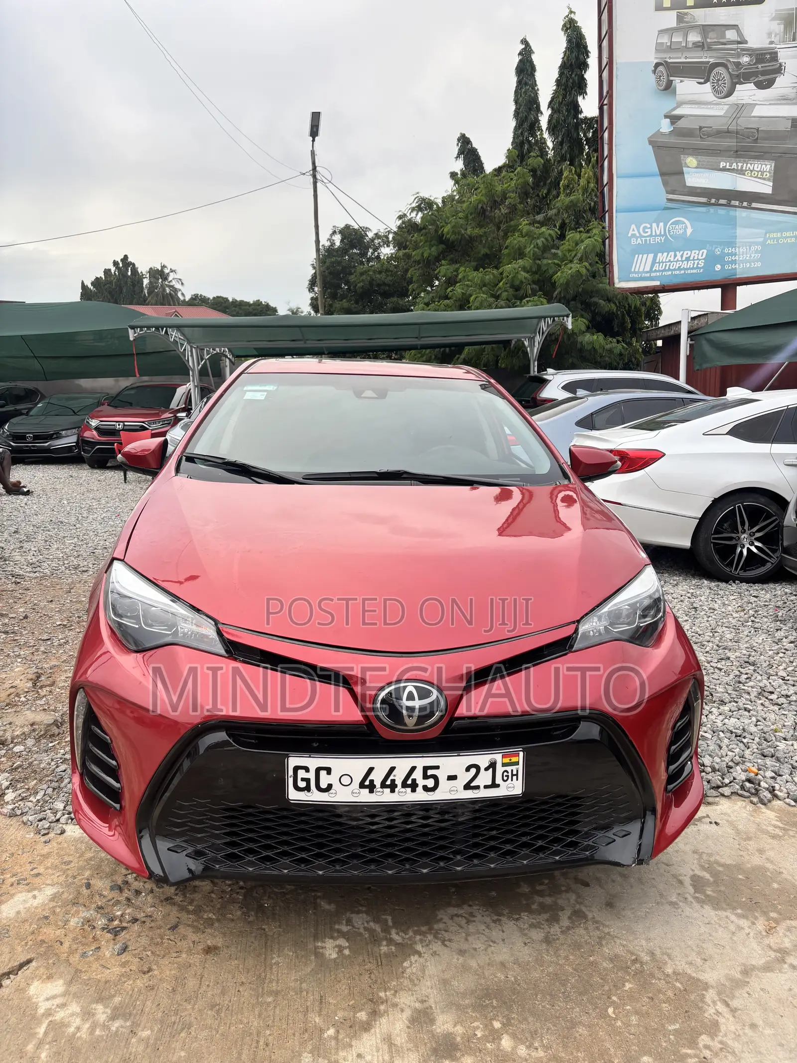 Toyota Corolla XSE (1.8L 4cyl 2A) 2018 Red