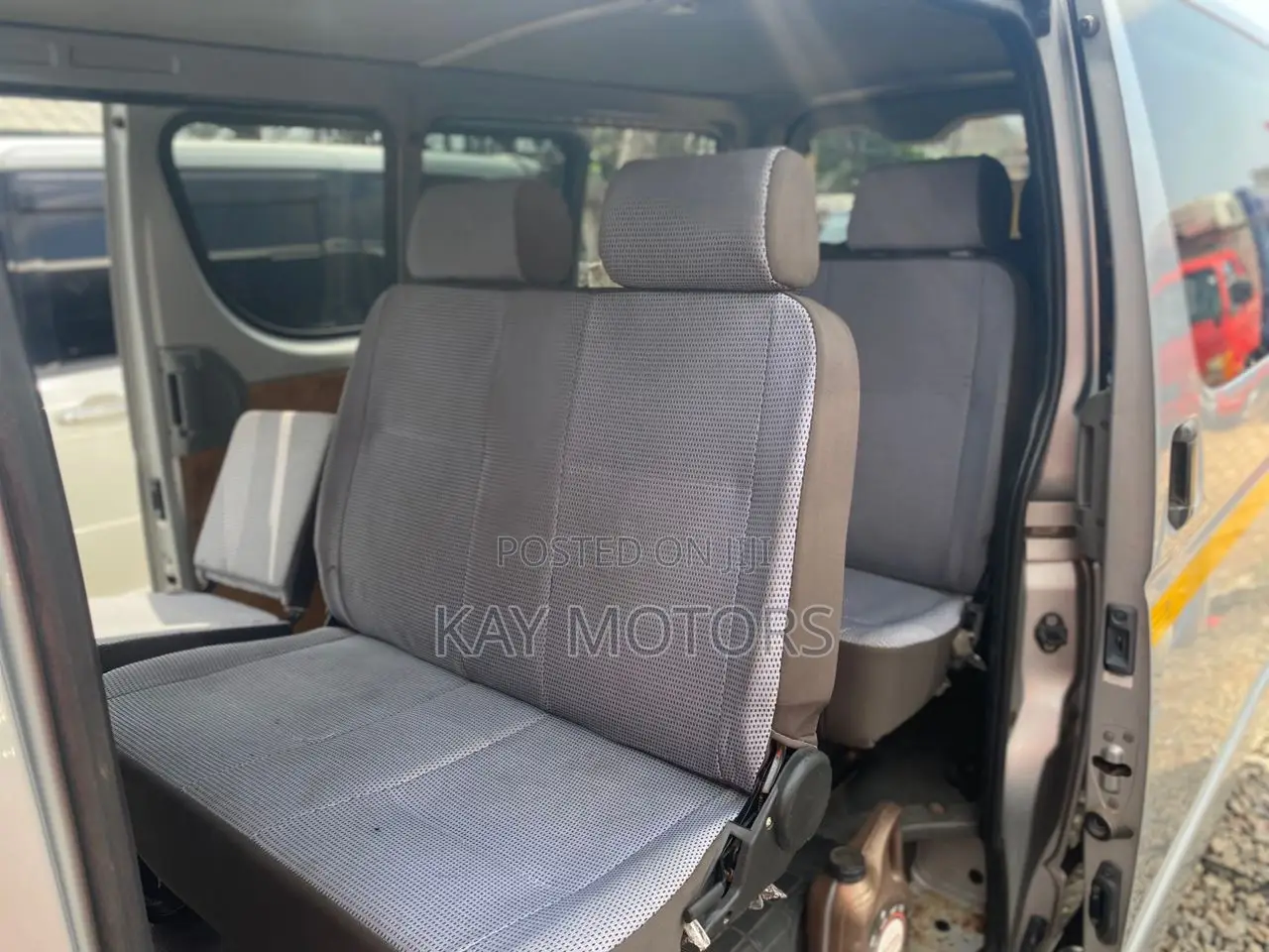 Toyota HiAce 2012 Grey