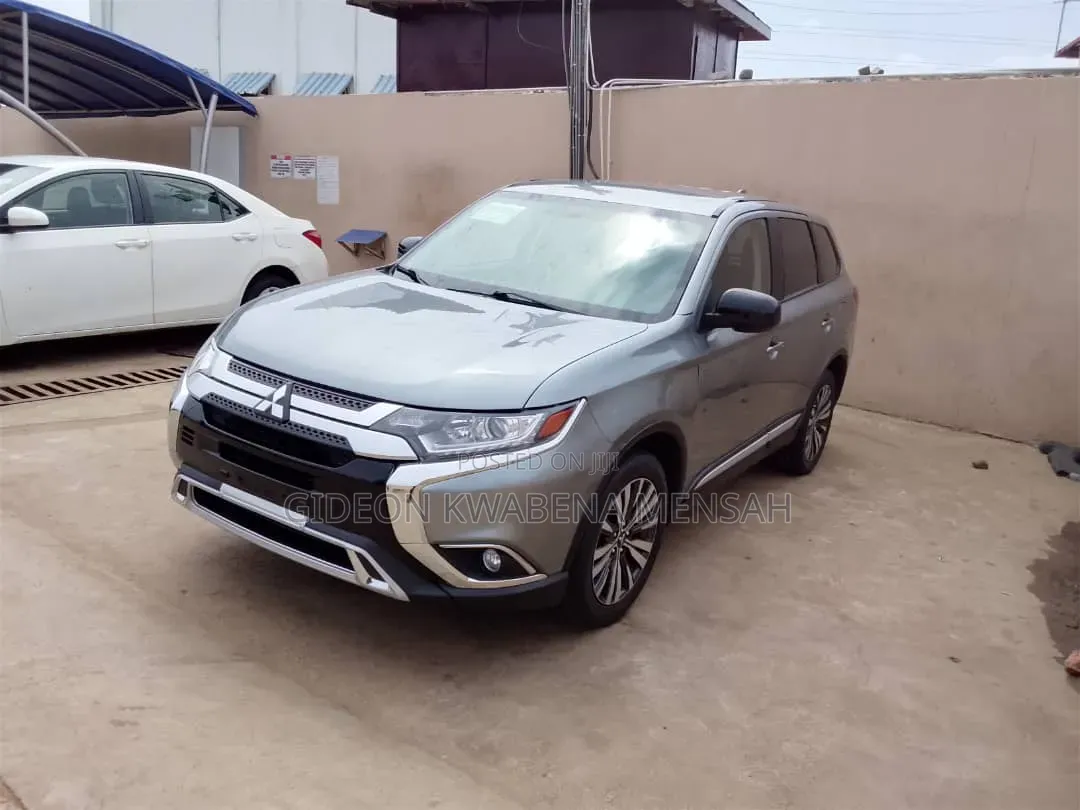 Mitsubishi Outlander SE AWC 2019 Silver