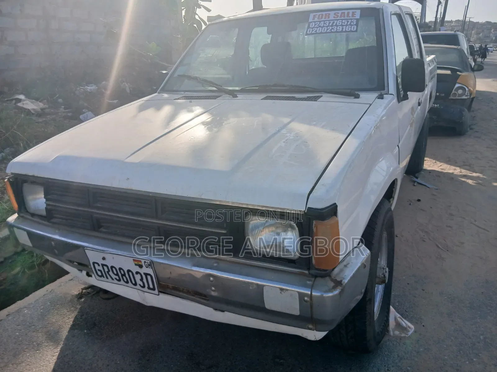 Nissan Hardbody 1989 White