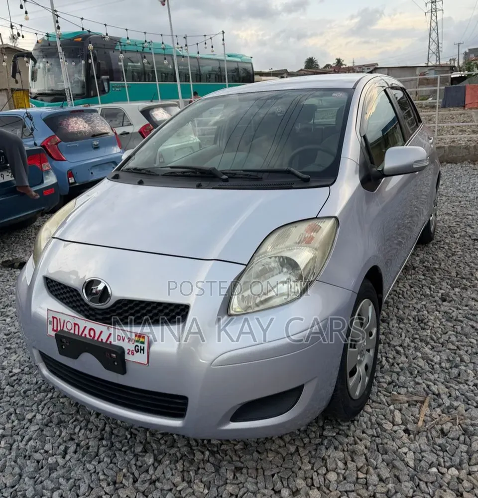 Toyota Vitz 2010