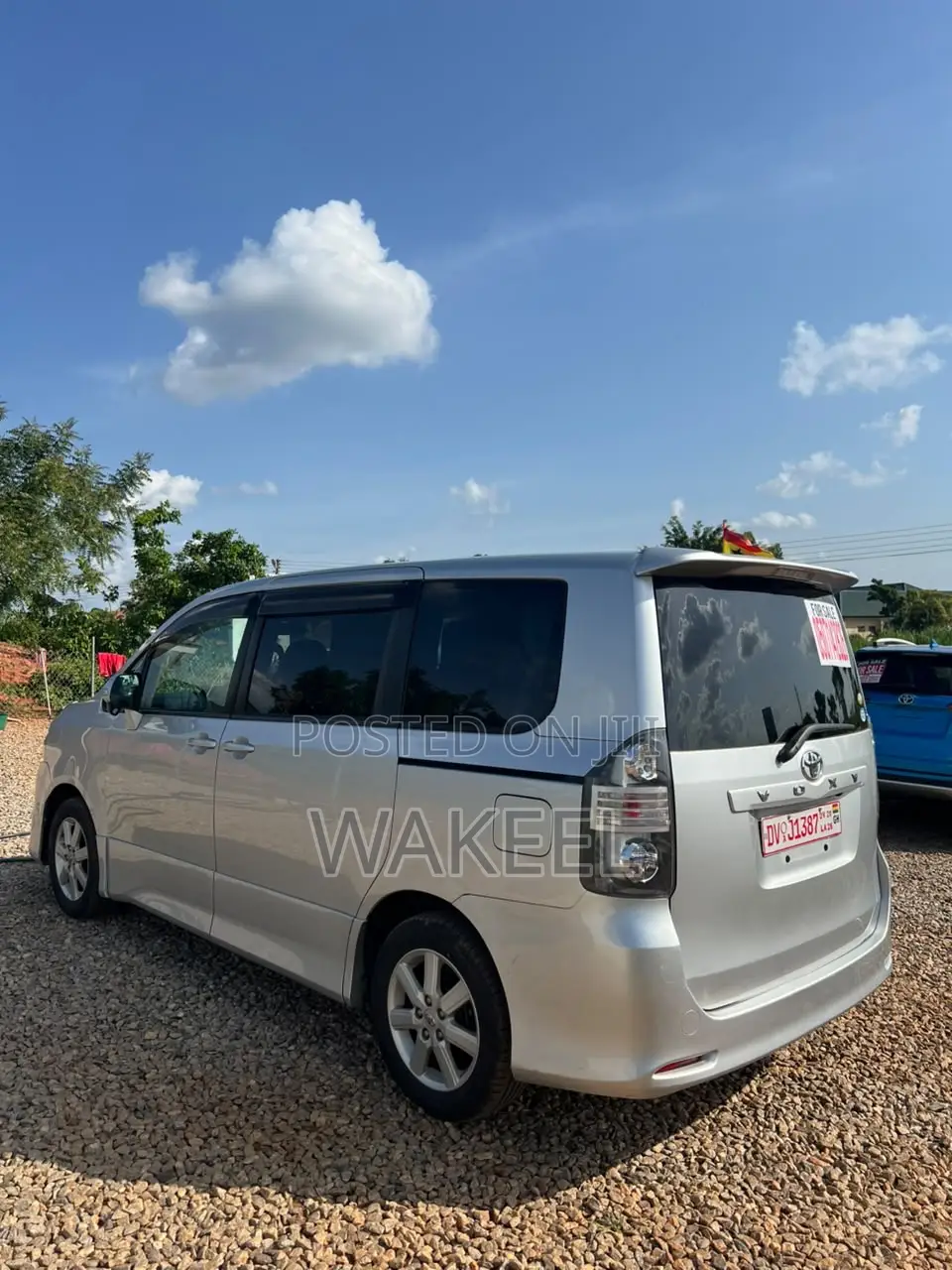 Toyota Voxy 2012 Silver
