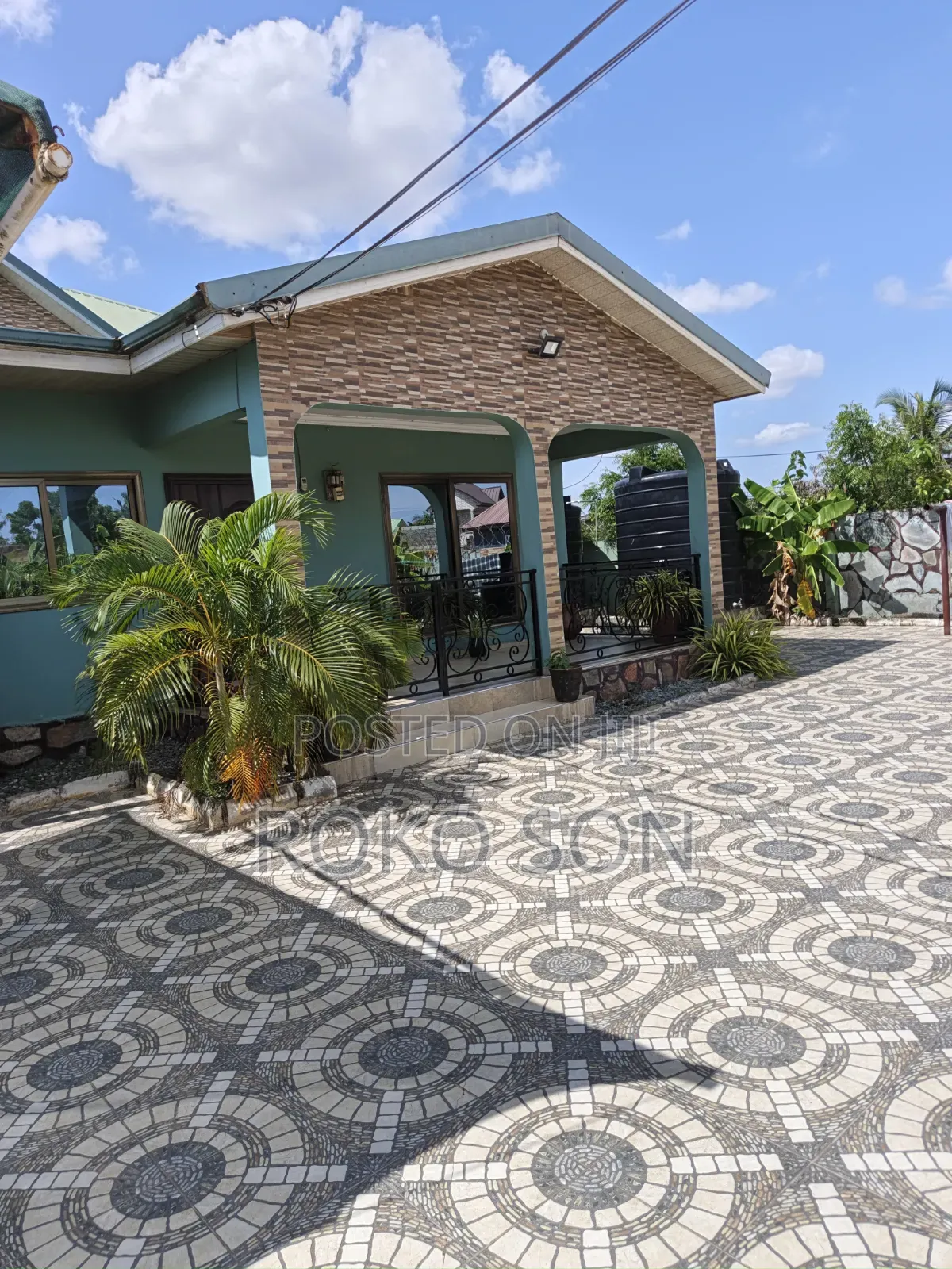 Mini Flat in Dr Roko, Pentecost for rent
