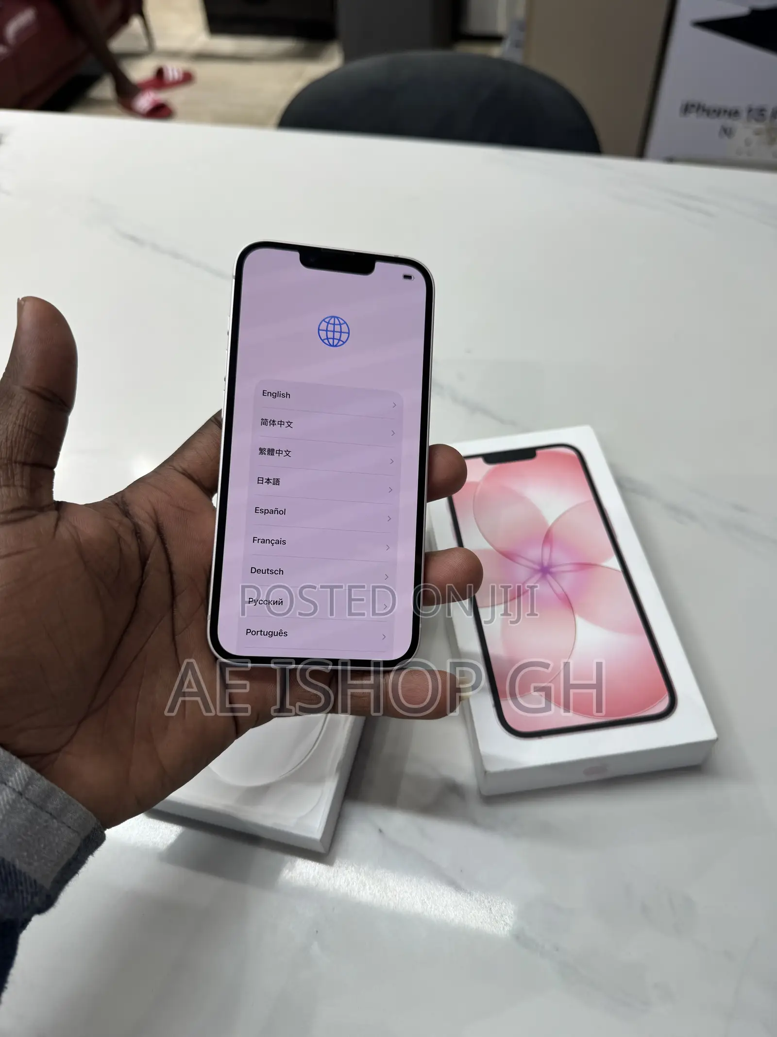 New Apple iPhone 17e 256 GB Pink