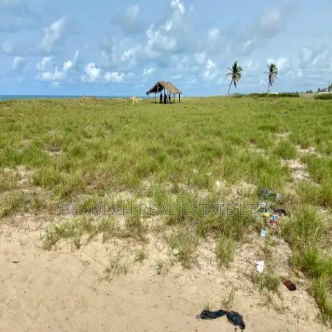 Beachfront Land for Sale in Ada Ocanseykope, Ada Foah