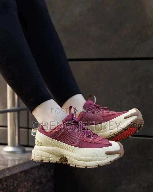 Original Nike Zoom Vomero Wine/Beige