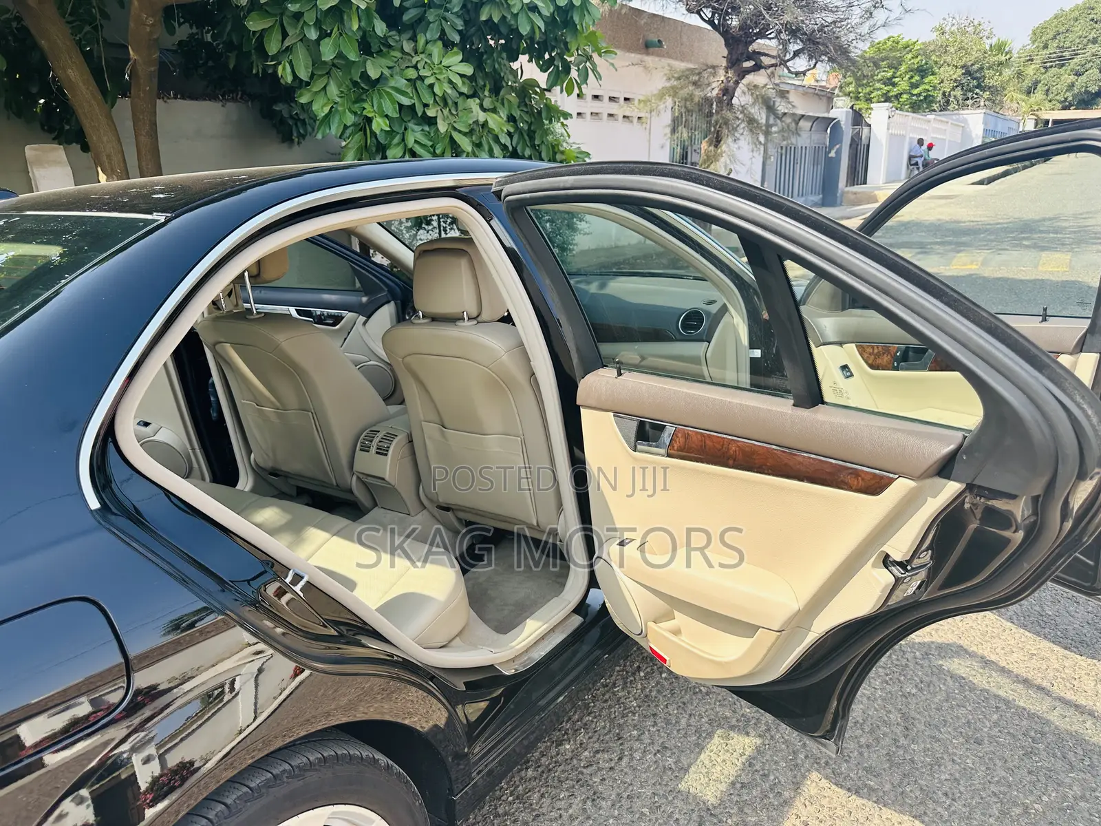 Mercedes-Benz C250 2013 Black