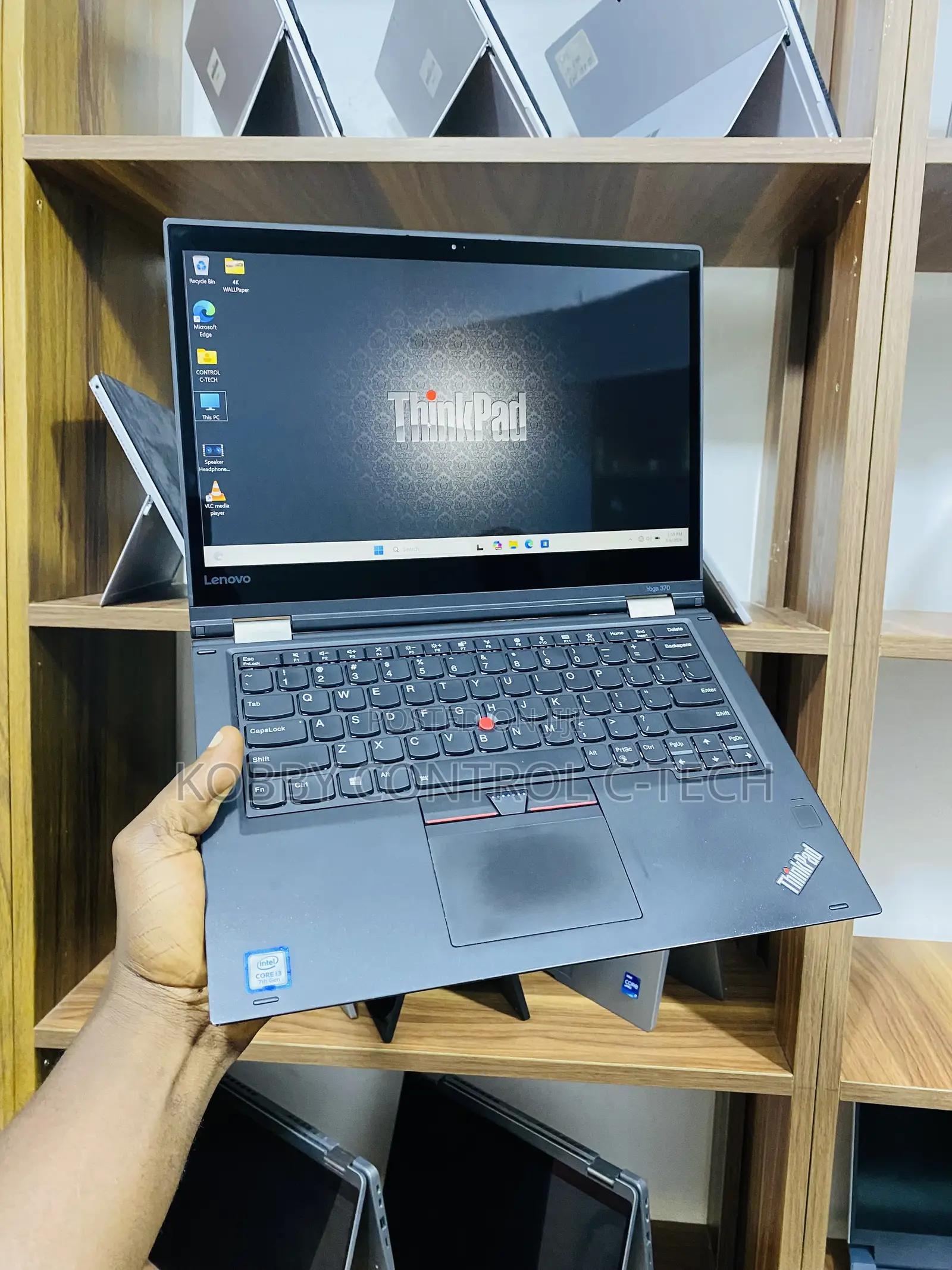 Laptop Lenovo ThinkPad Yoga 370 8GB Intel Core i3 SSD 256GB