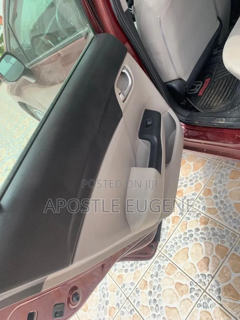 Honda Civic LX 4dr Sedan (1.8L 4cyl CVT) 2014 Red