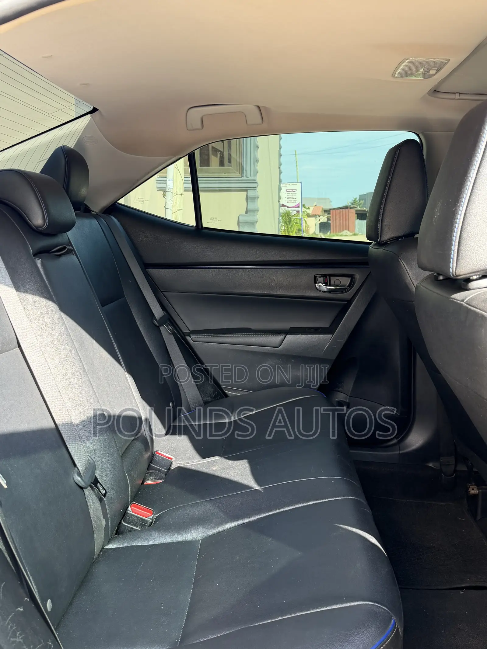 Toyota Corolla XSE (1.8L 4cyl 2A) 2018 Black