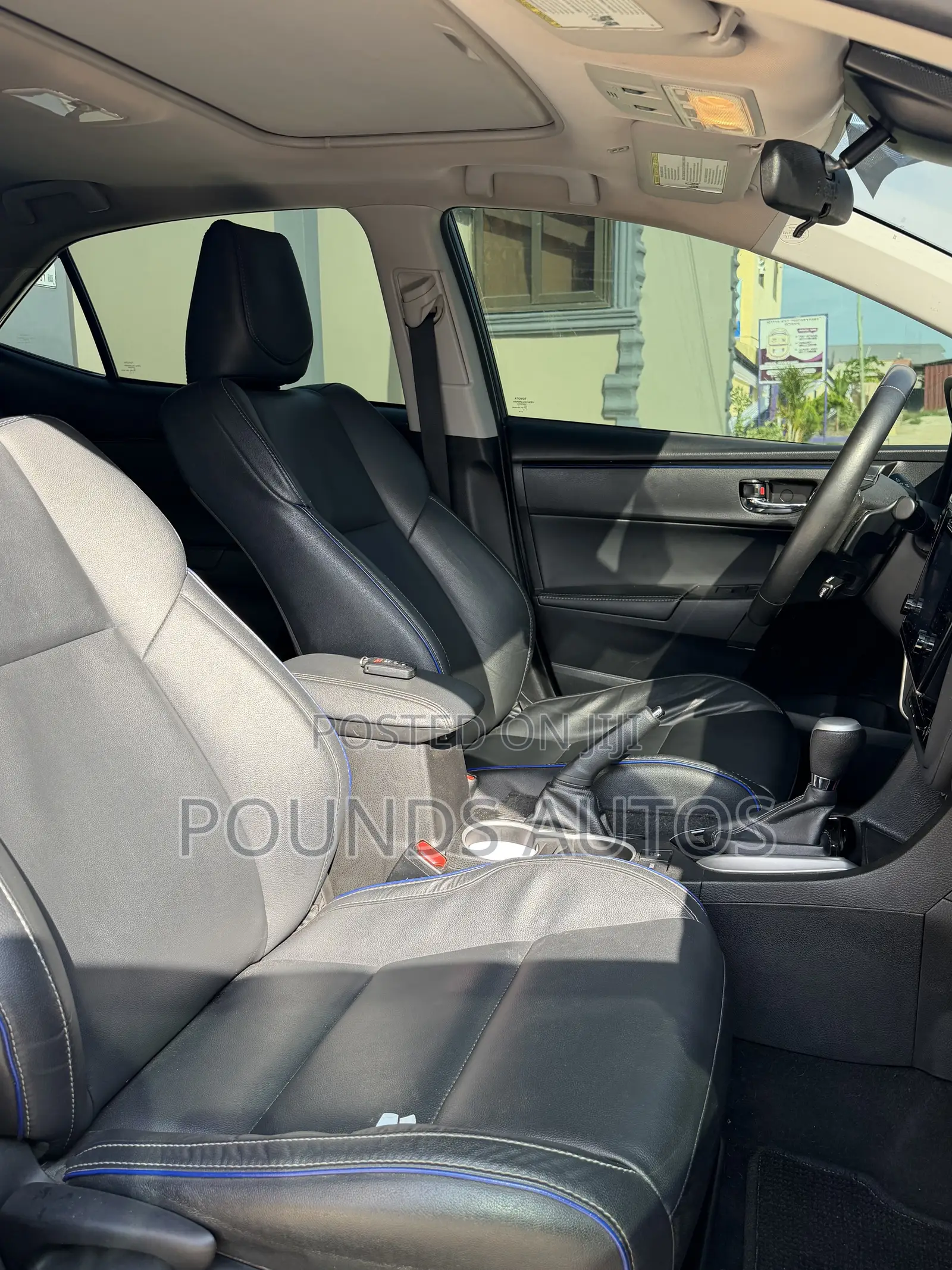Toyota Corolla XSE (1.8L 4cyl 2A) 2018 Black