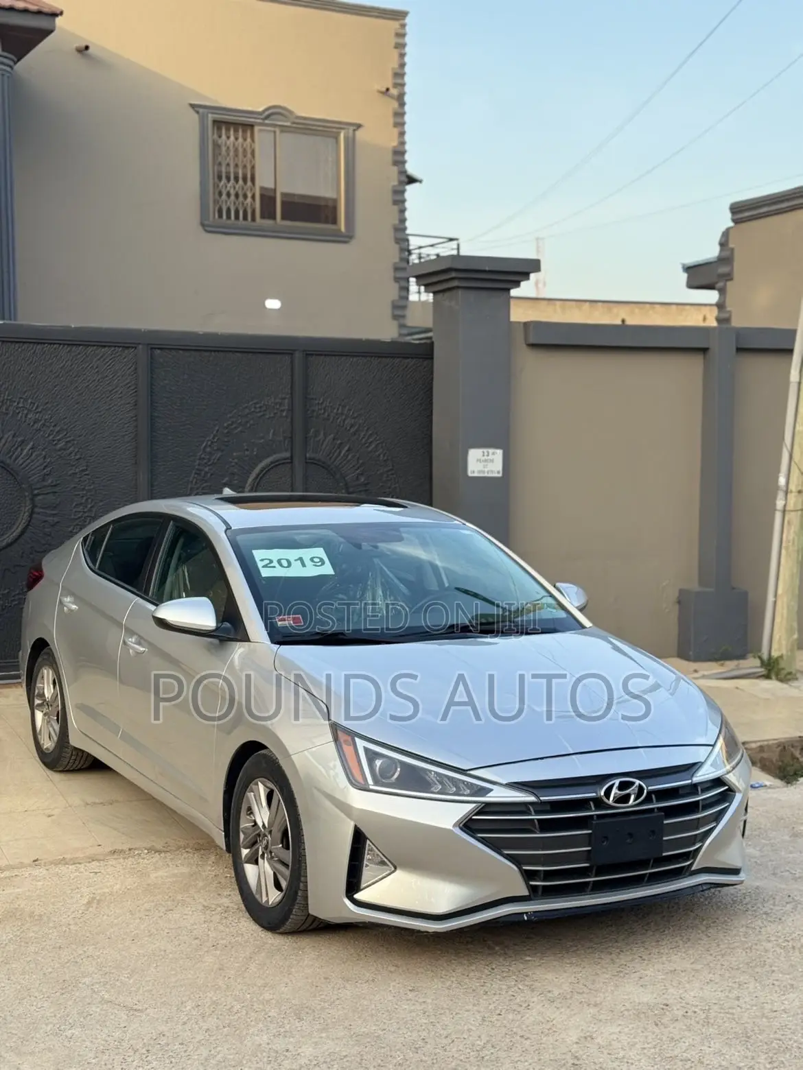 Hyundai Elantra Value Edition 2019 Silver