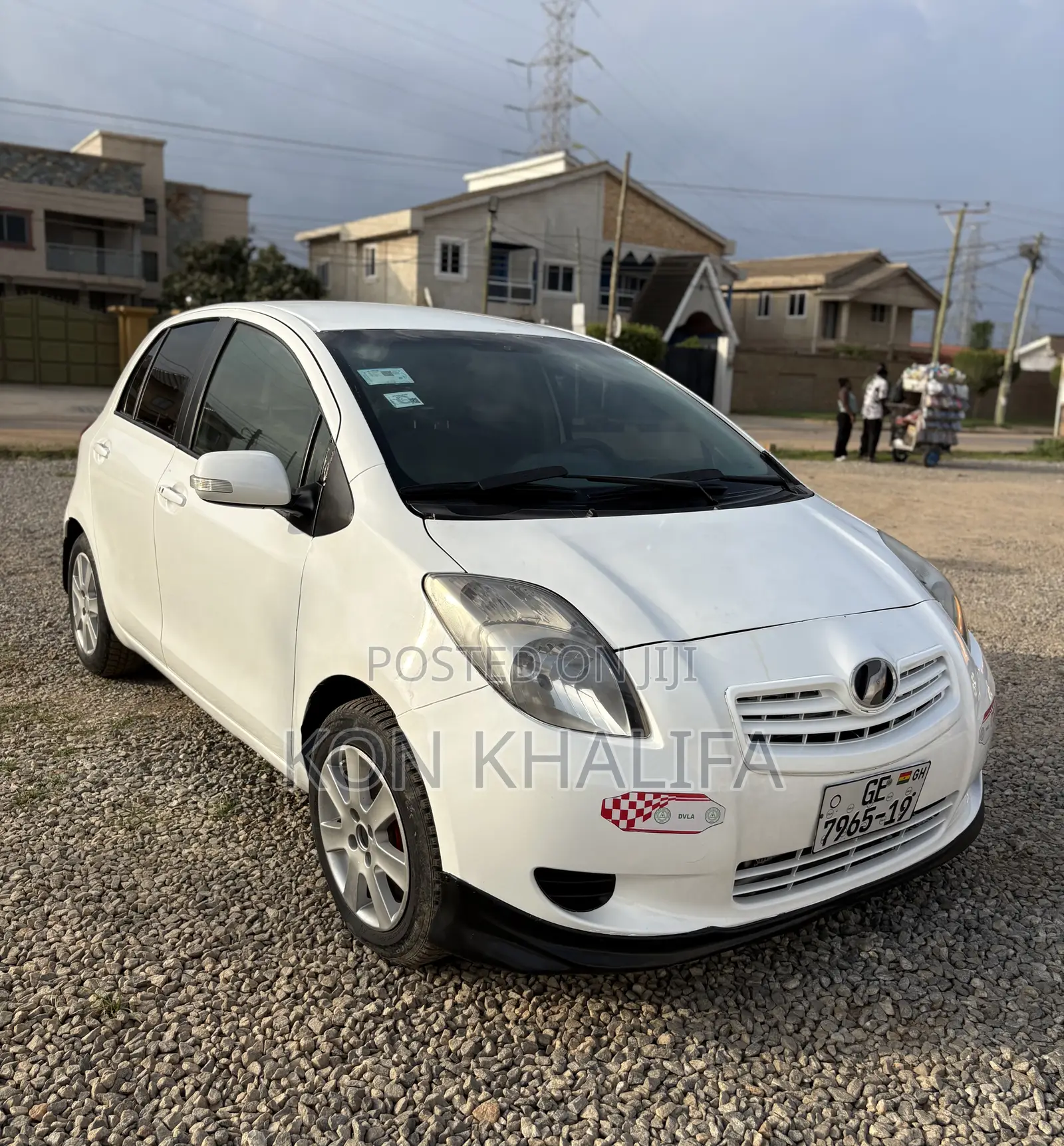 Toyota Vitz 1.3 FWD 5dr 2010 White