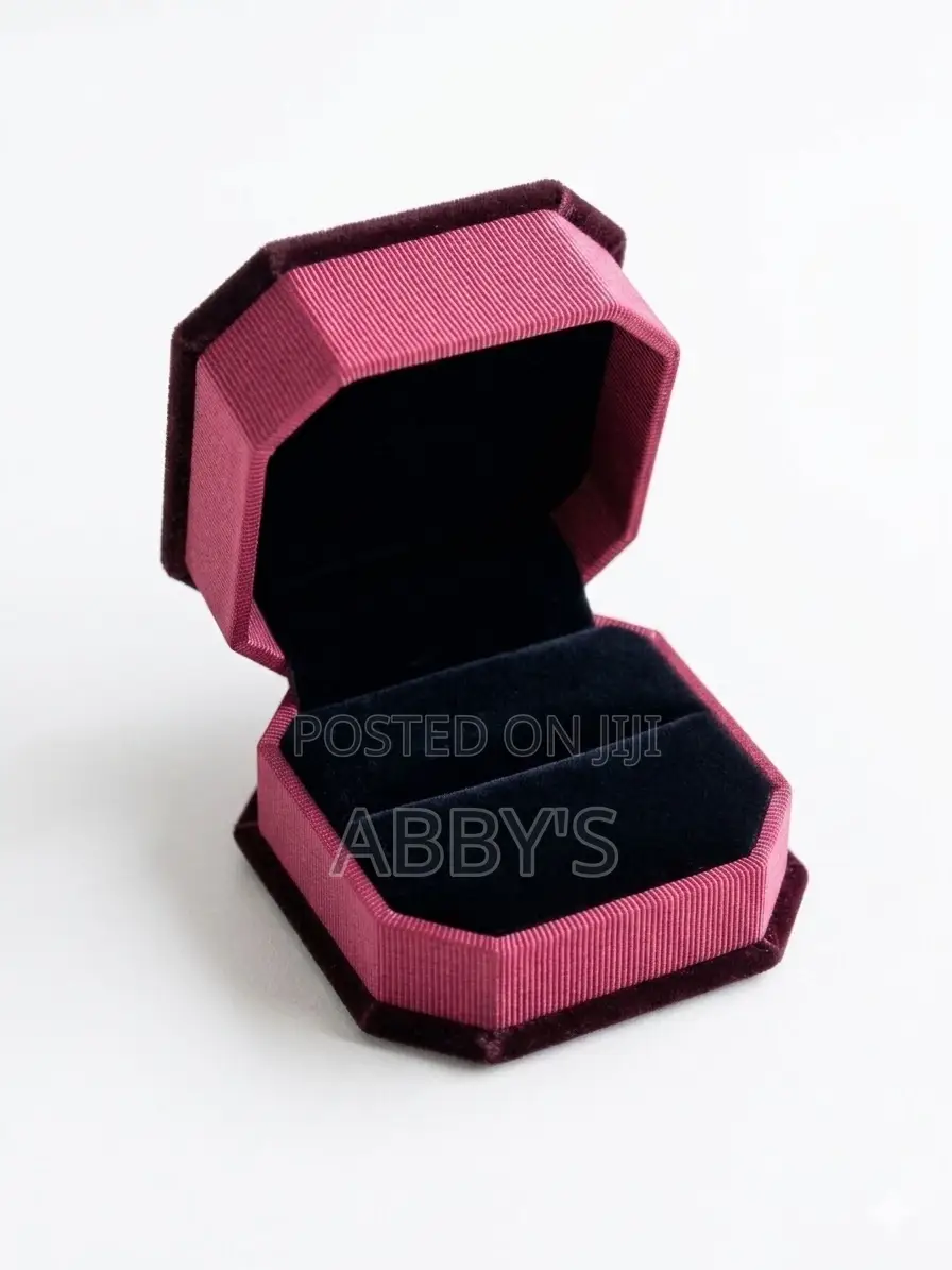 Octagonal Velvet Pink Ring Case
