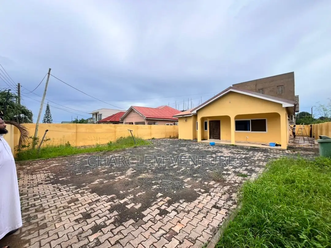 3bdrm House in Charclem Ventures, East Legon for rent