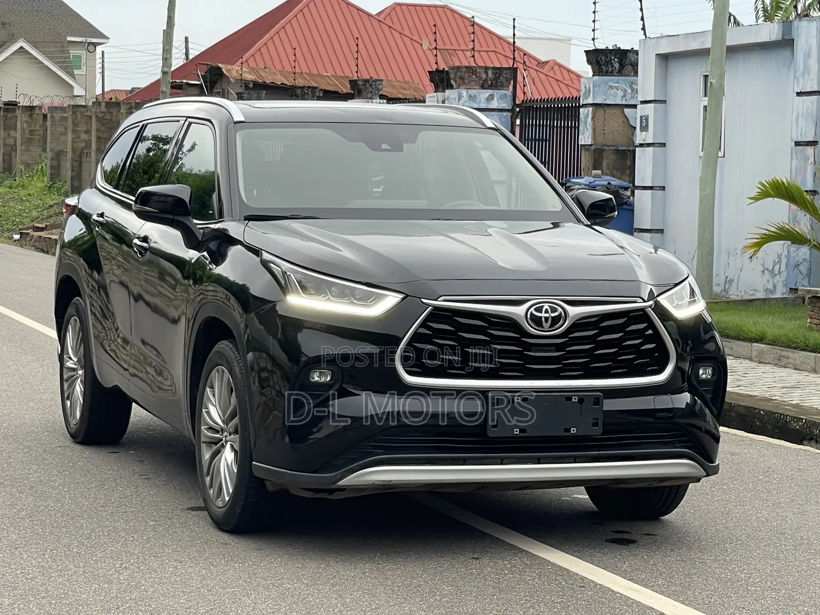 Toyota Highlander Limited AWD 2023 Black
