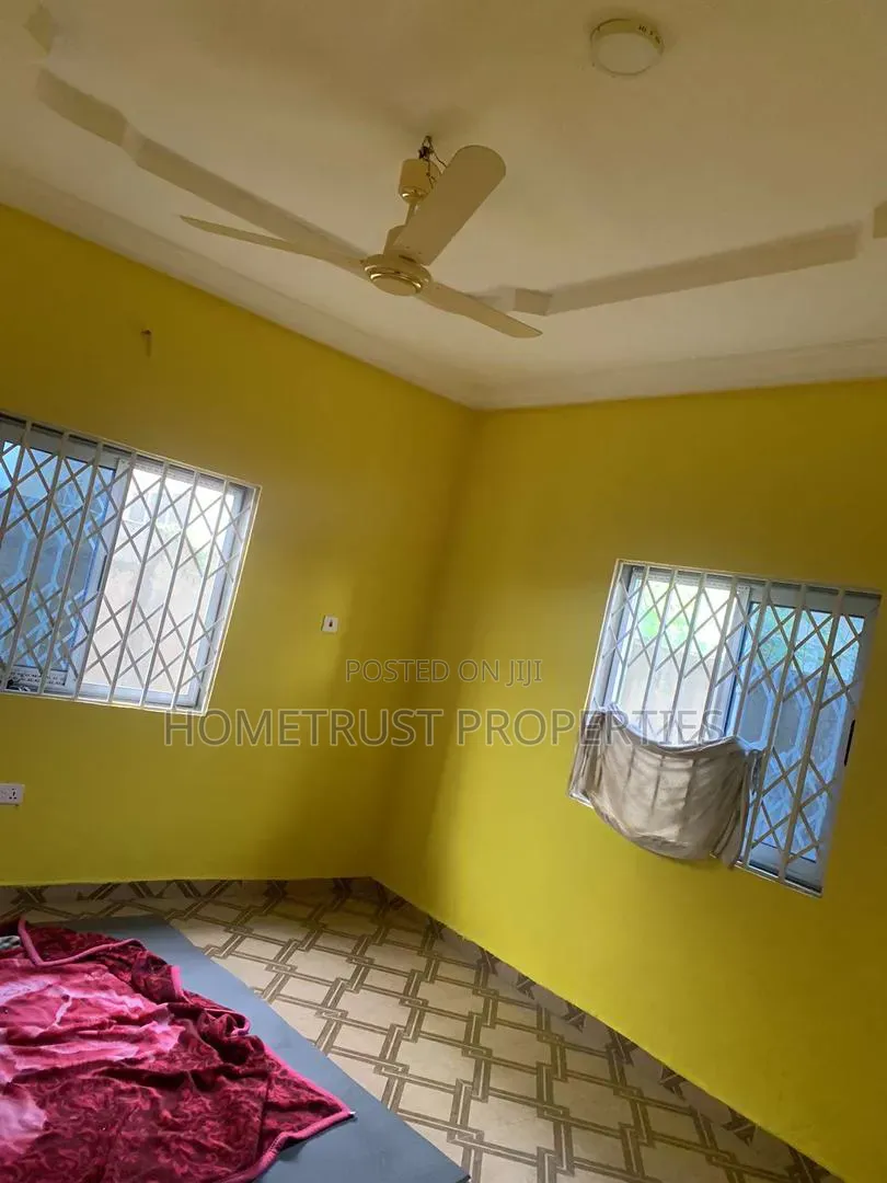3bdrm House in Amasaman Kotoku for sale