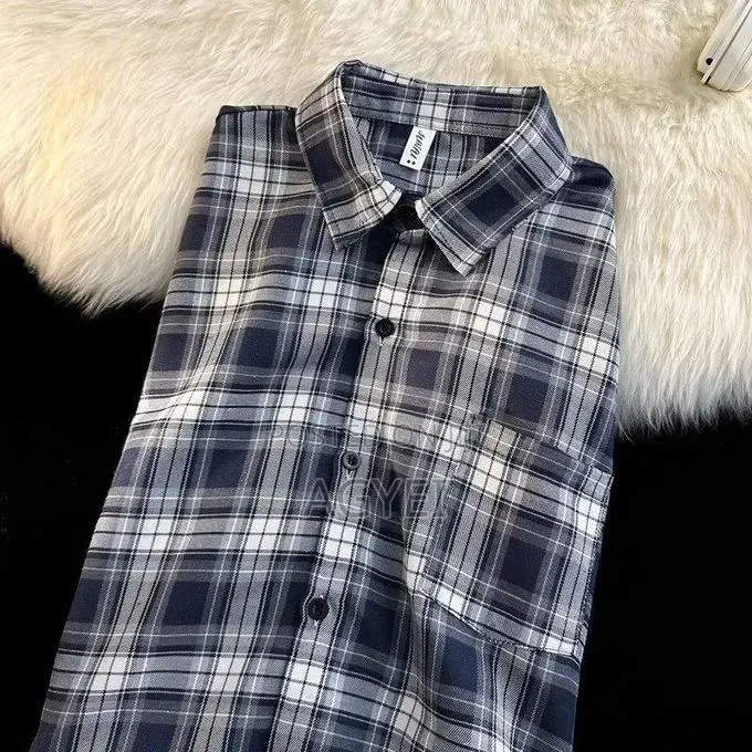 Men’S Blue Checkered Long Sleeve Shirt – Casual Stylish